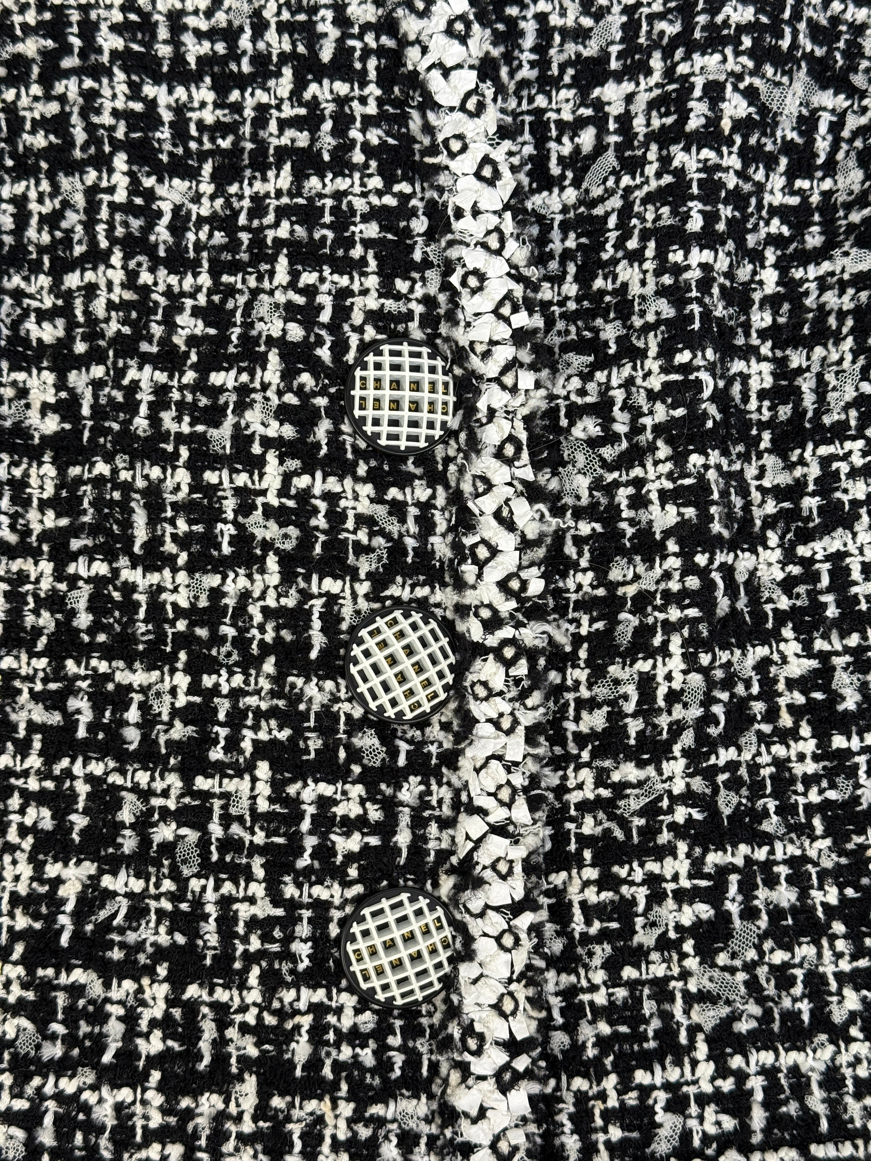 Chanel Tweed Jacket (Size 36/UK8)