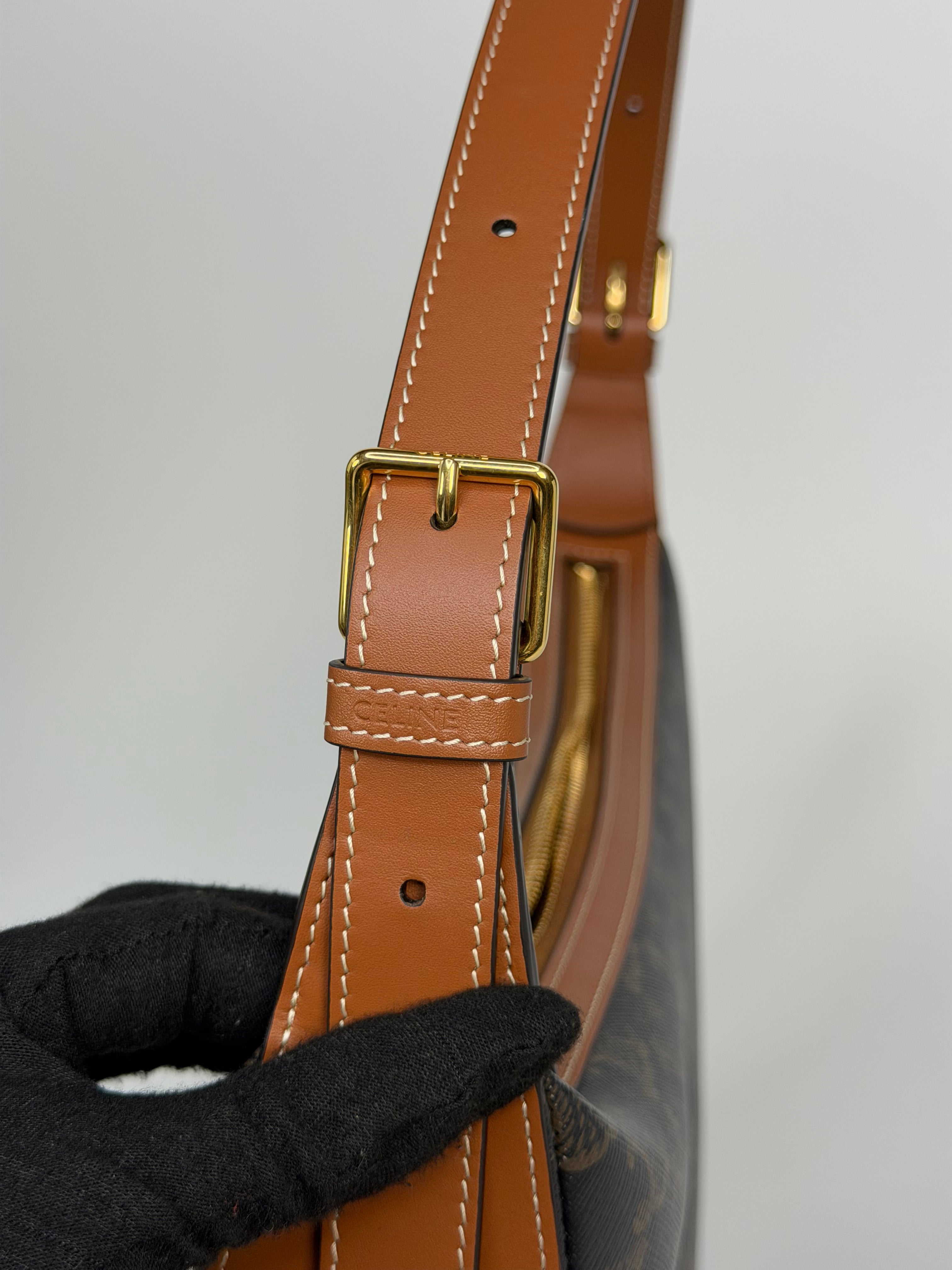 Celine Medium Heloise Triomphe Shoulder Bag. Authentic and preloved in excellent condition