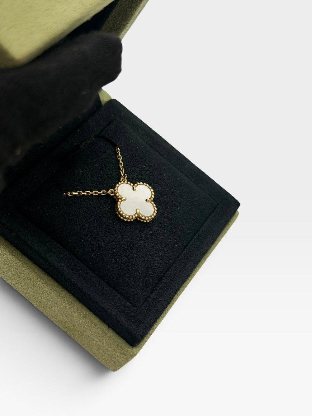 Van Cleef & Arpels Vintage Alhambra Gold & Mother-Of-Pearl Necklace Yellow Gold. 100% authentic and preloved in excellent condition
