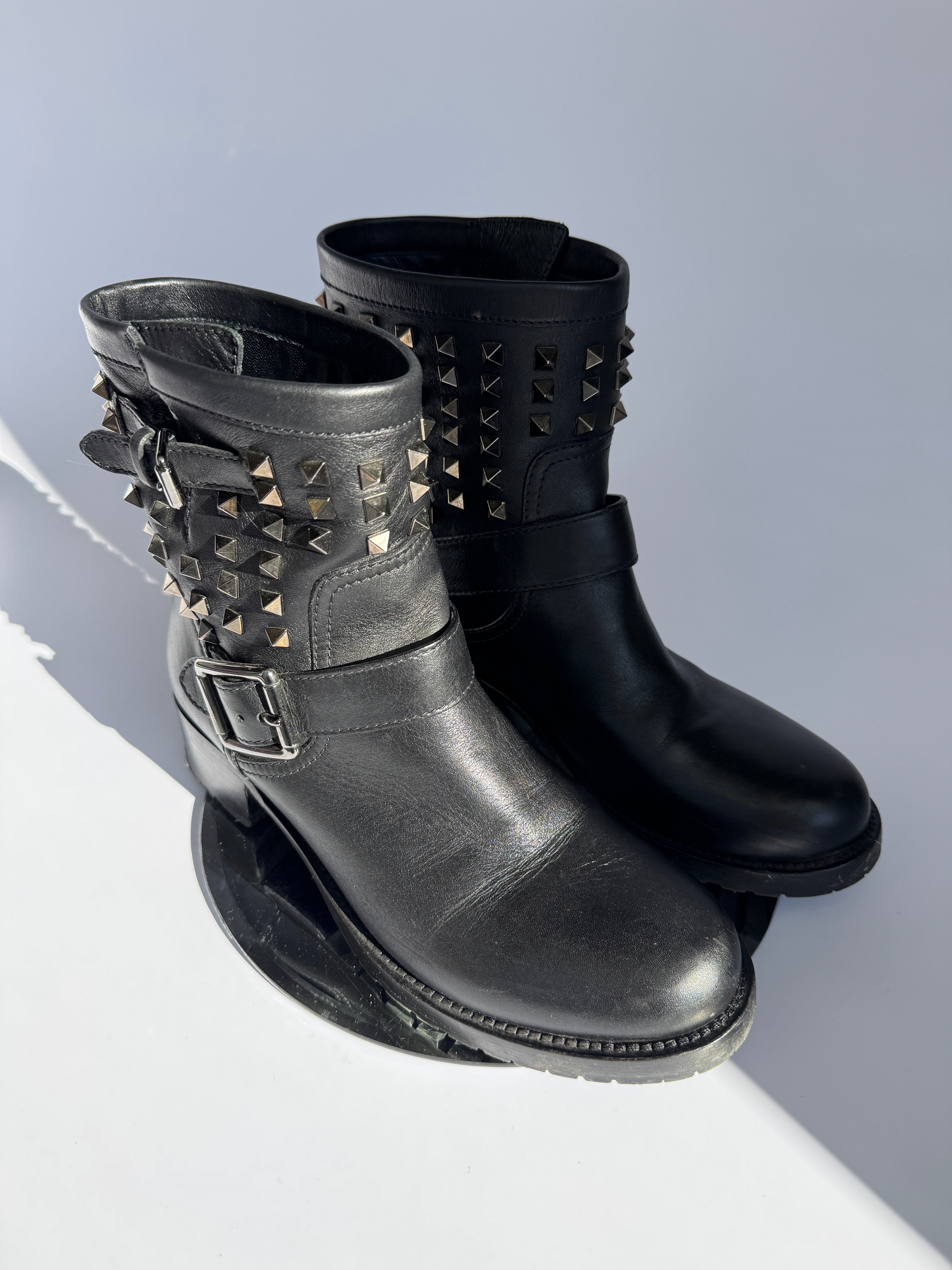Valentino Rockstud Ankle Boots (Size40/UK7)