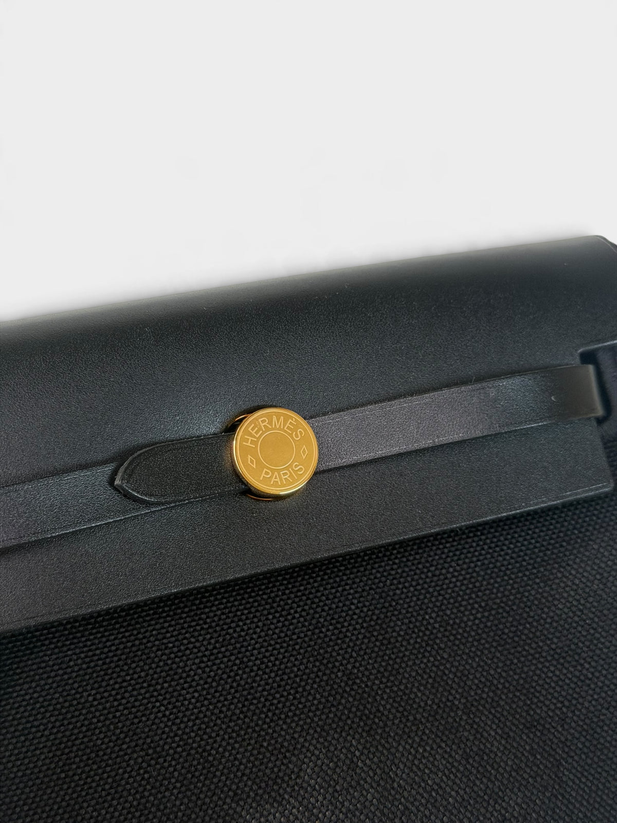 Hermès Herbag Zip 20 In Noir / Noir Canvas With Gold Hardware. Authentic and preloved in new and unused condition. 100% Guarantee