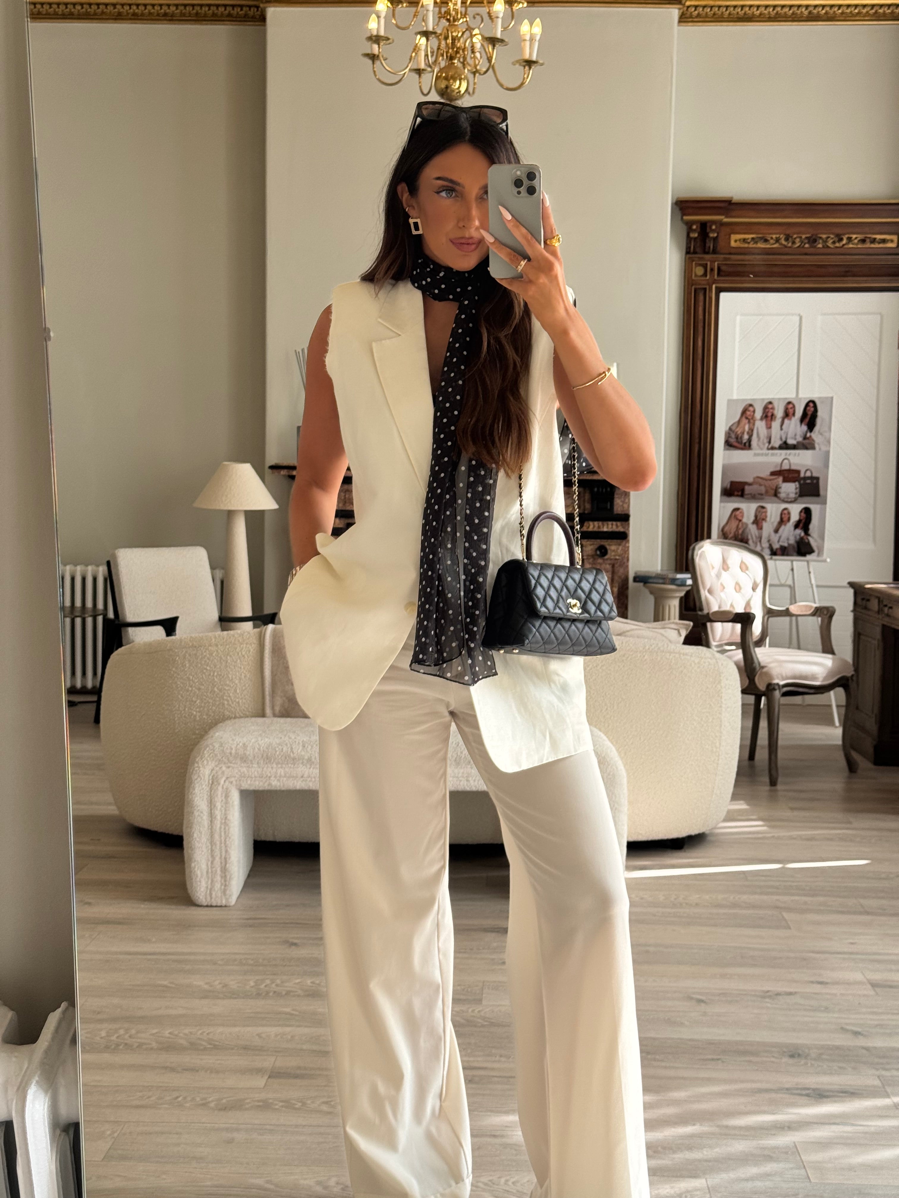 Chanel Small Coco In Black Caviar Leather With Gold Hardware
Pre Loved & Authentic