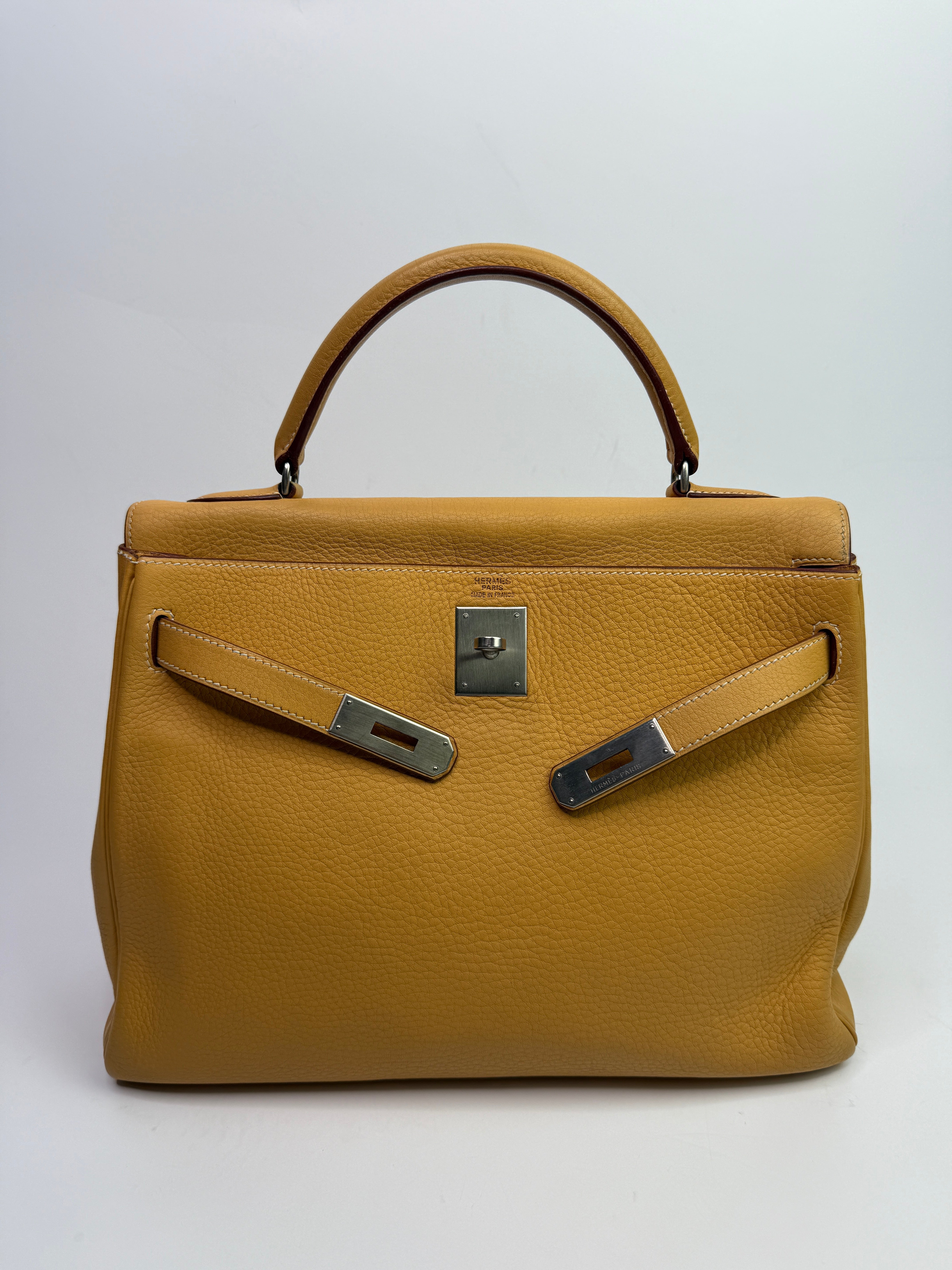 Hermès Kelly 32 Natural Sable Veau Taurillion Clemence Leather PHW