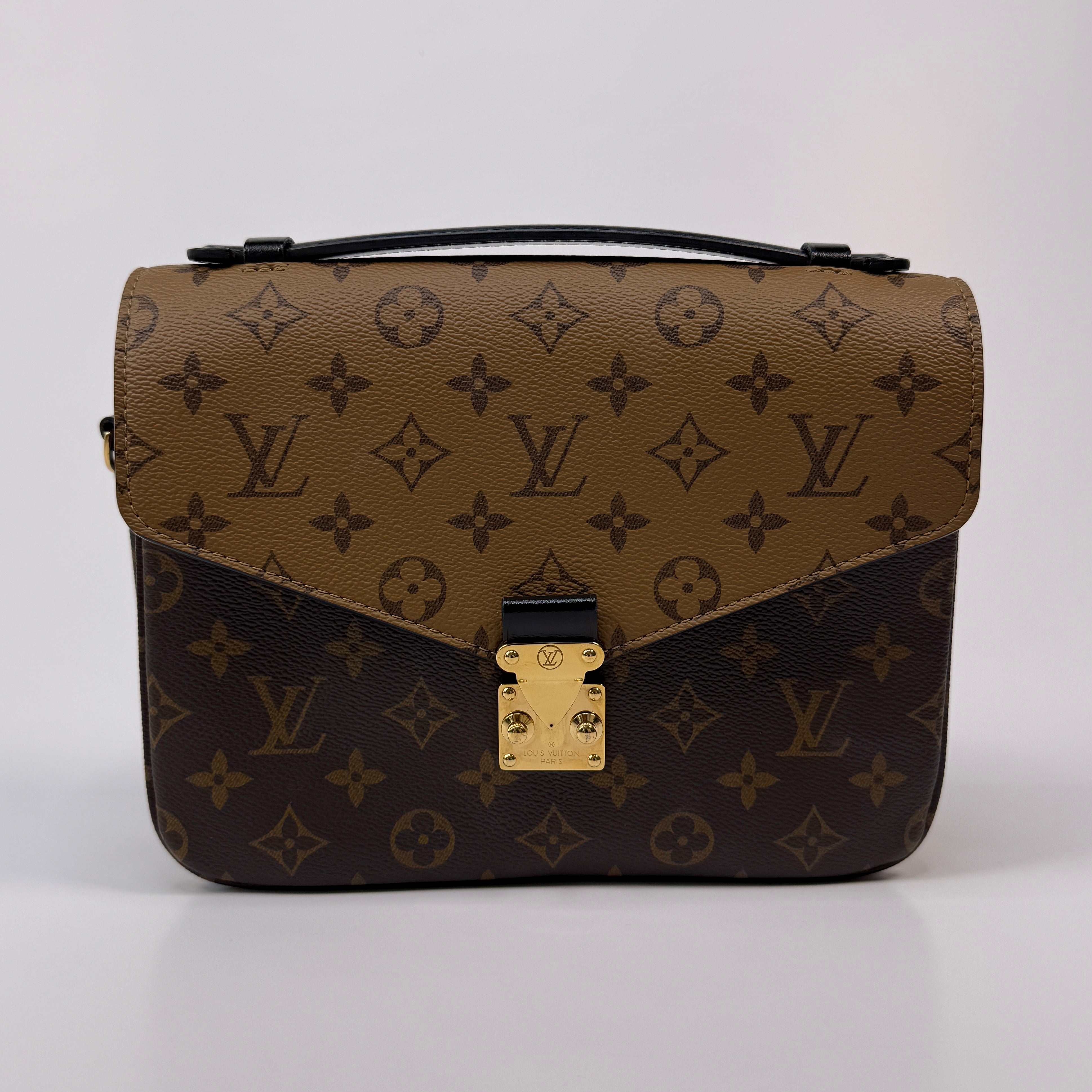Louis Vuitton Pochette Métis Bag