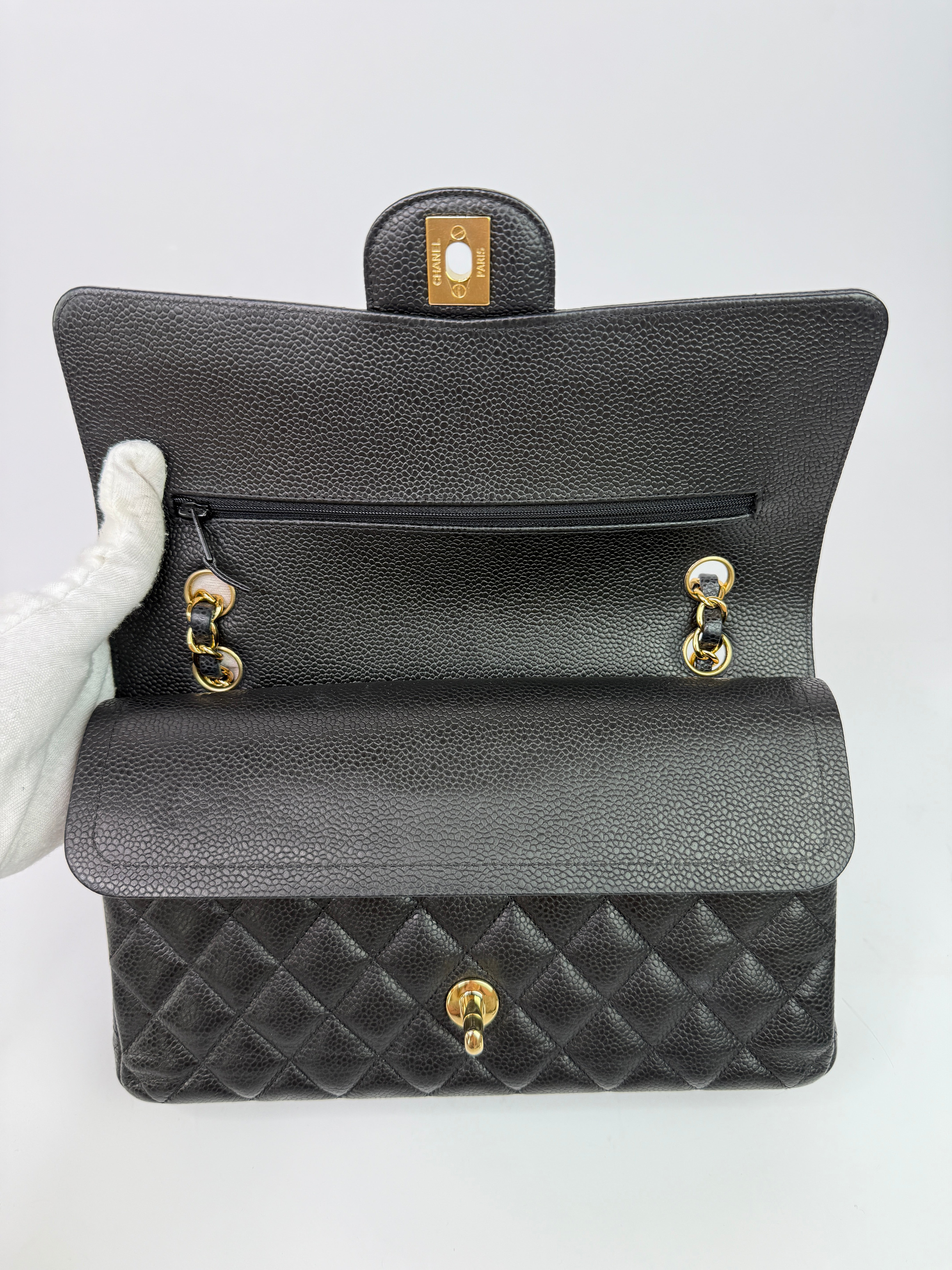 Chanel Medium Classic Double Flap Black Caviar With GHW