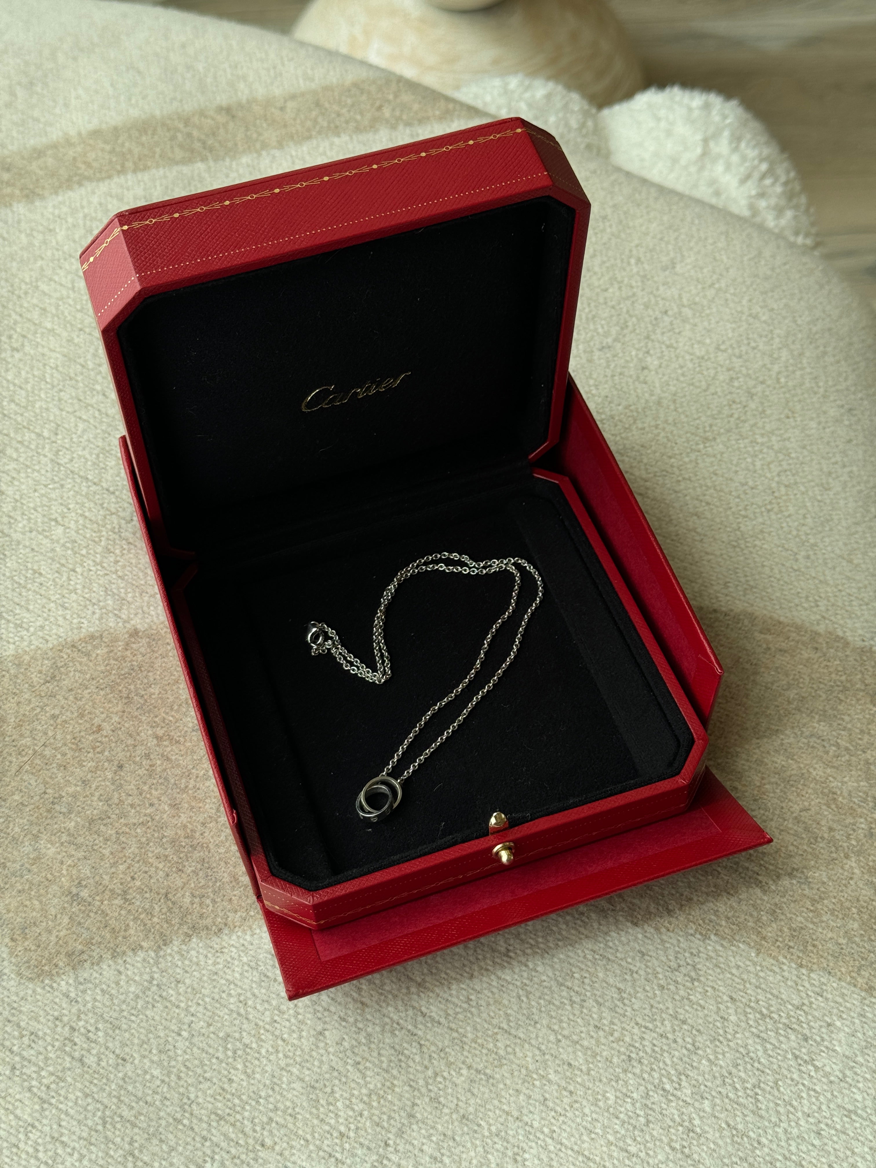 cartier interlocking love necklace in 18ct white gold