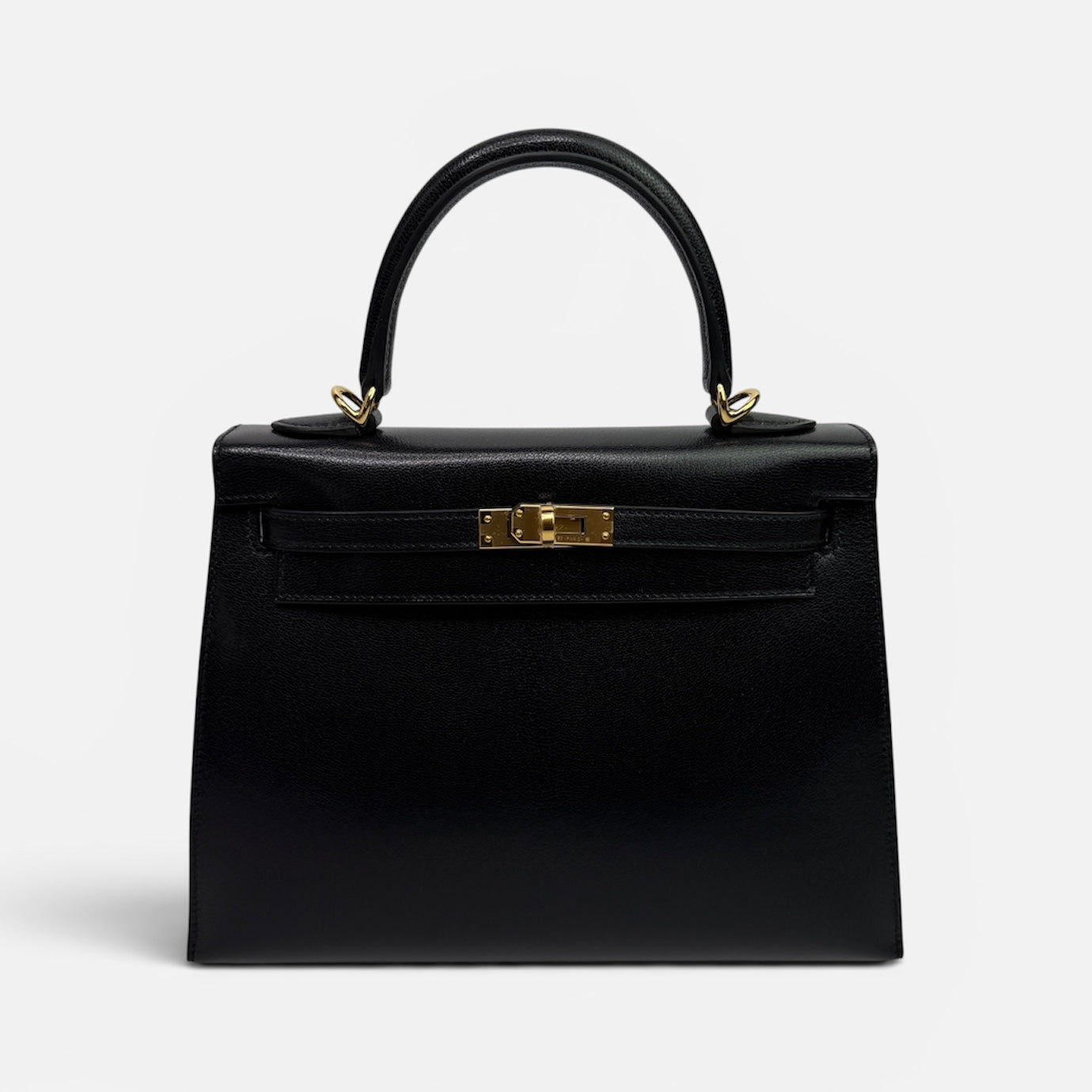 Hermès Kelly 25 Sellier In Black Chevre Chamilka Leather Yellow Gold Hardware