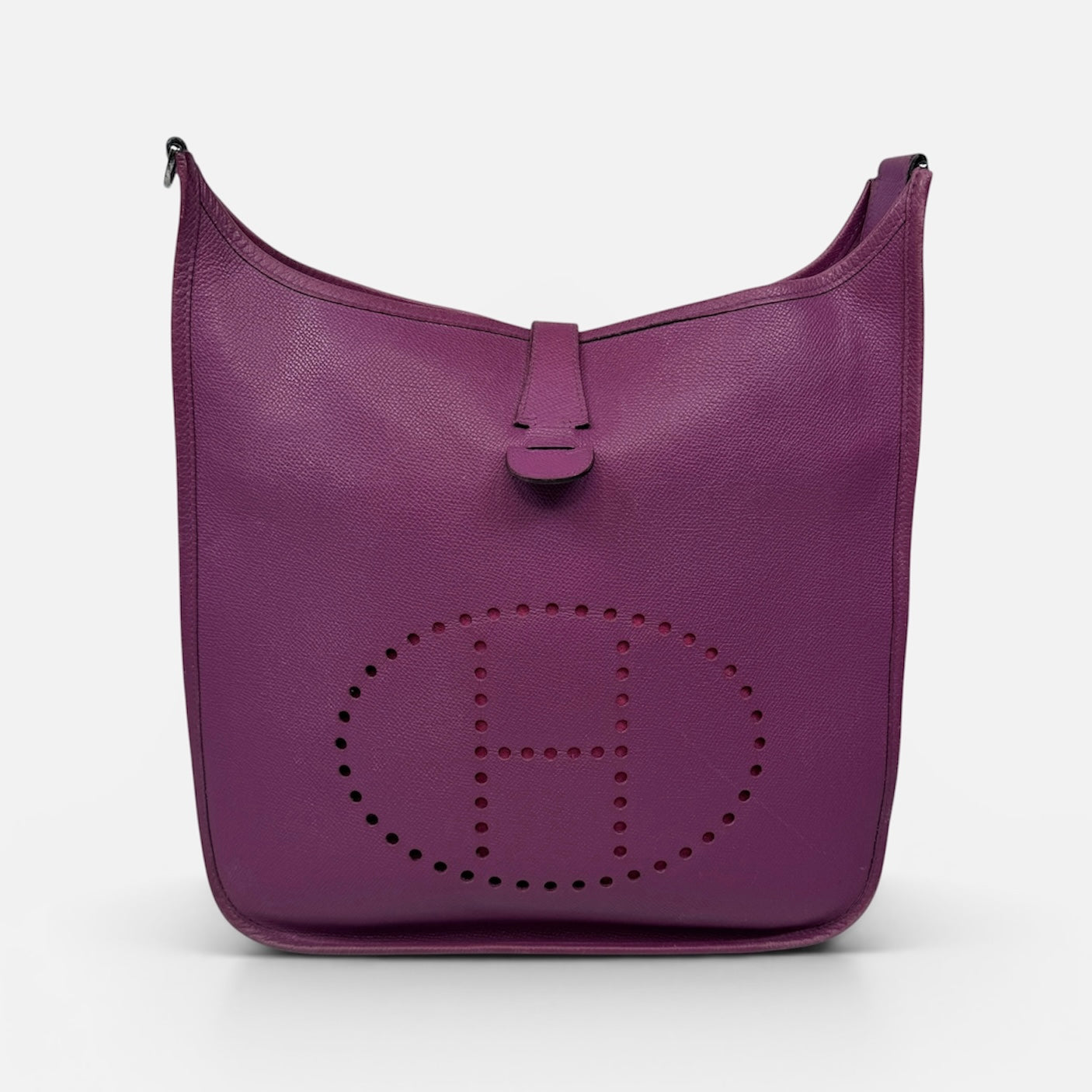 Hermès Evelyne 29 In Purple Clemence Leather With Palladium Hardware