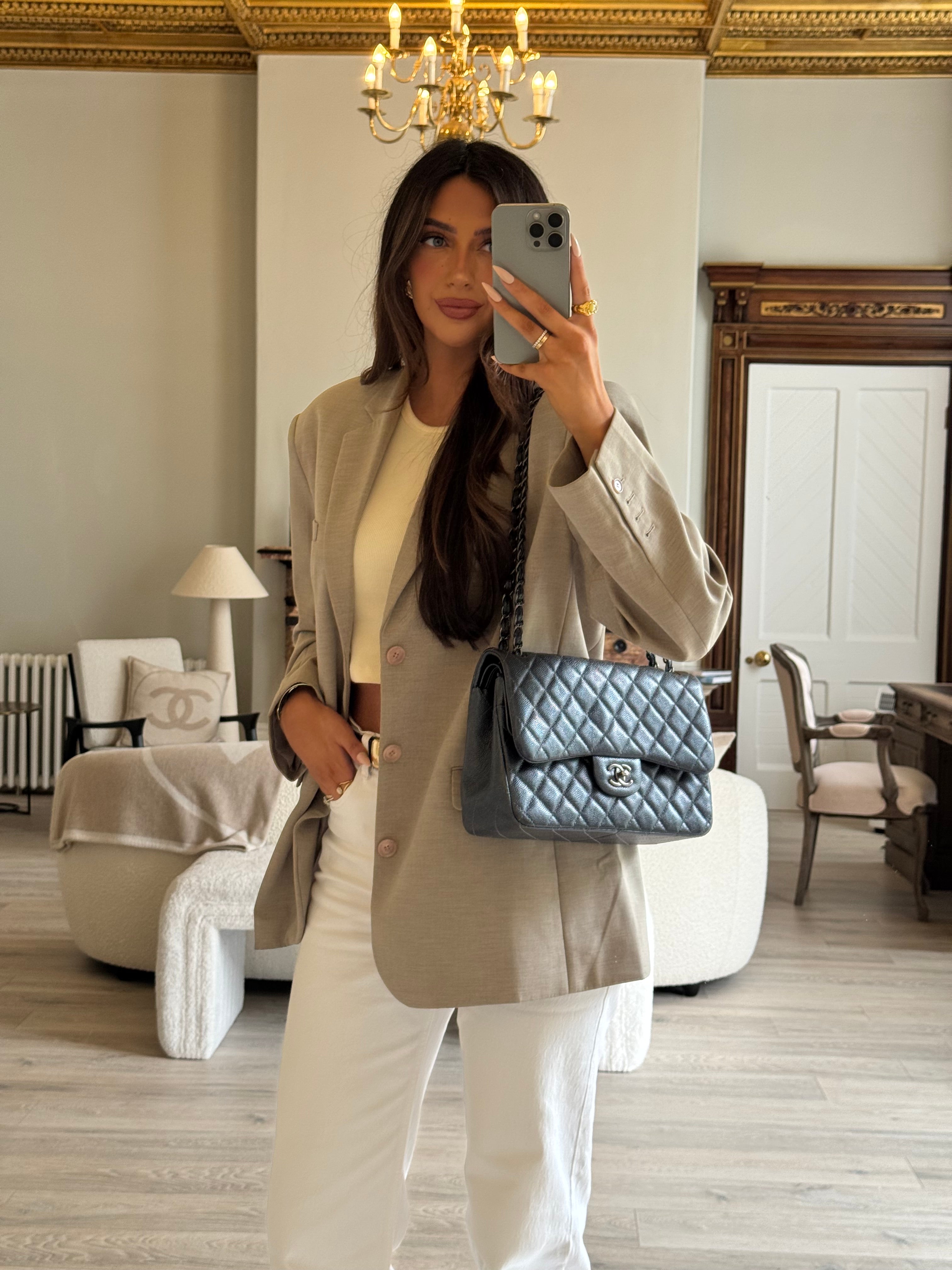 Chanel Jumbo Gunmetal Metallic Calfskin Leather With Ruthenium Hardware
Pre Loved & Authentic