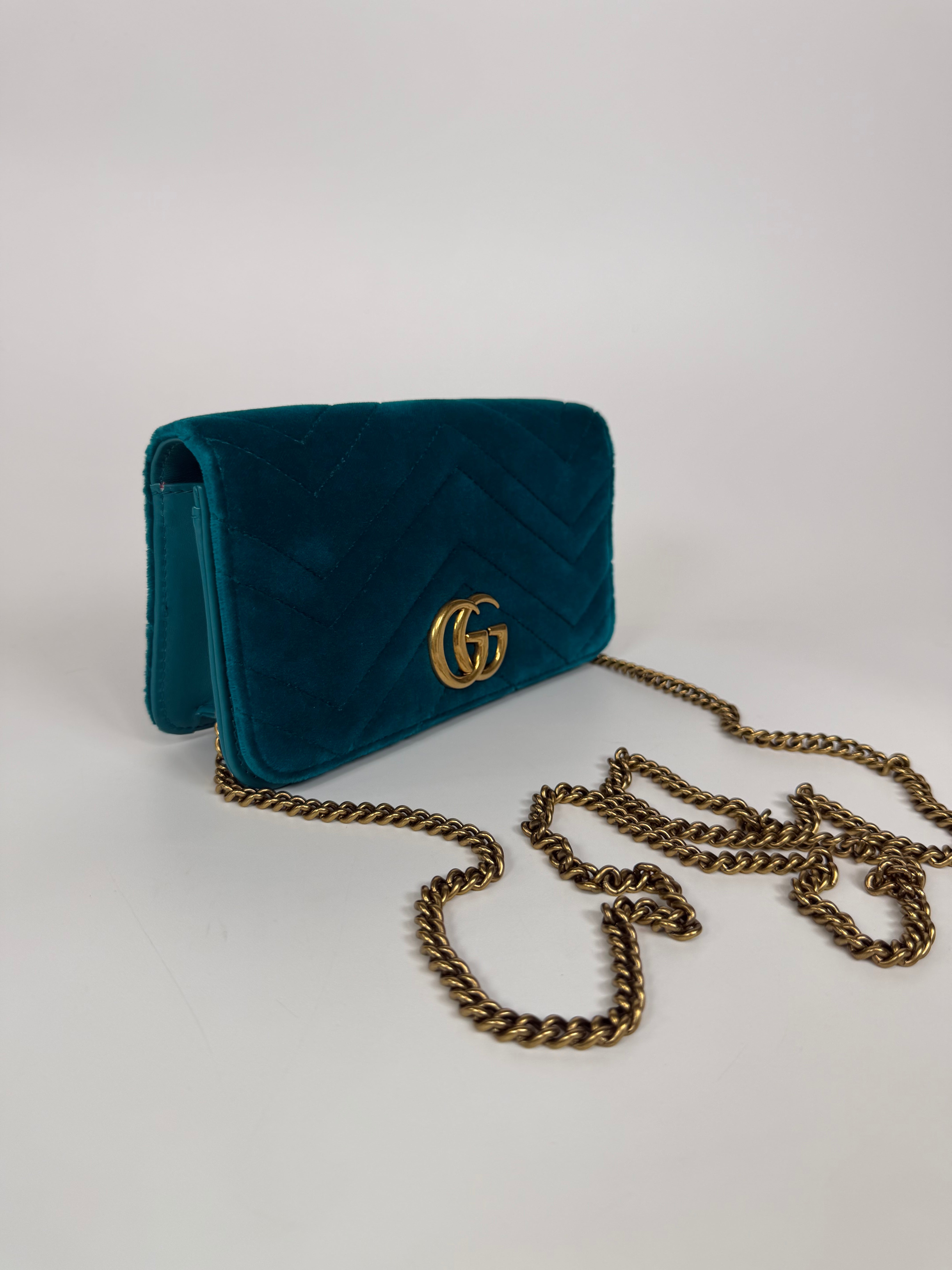 Gucci Wallet On Chain In Turquoise Velvet With Gold Hardware
