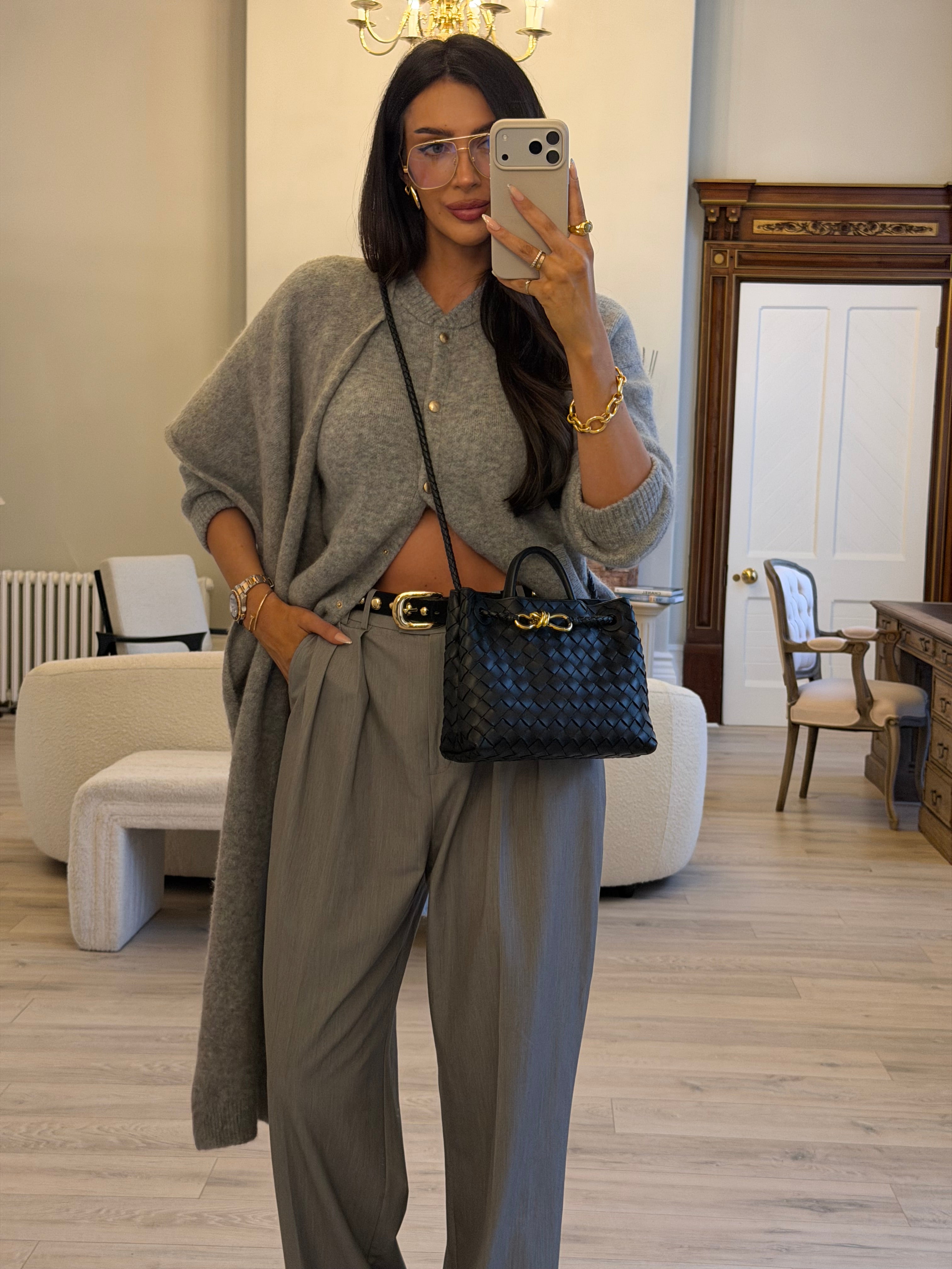 Bottega Veneta Small Andiamo Tote Bag In Black leather With Gold Hardware. Excellent condition. Authentic and preloved.