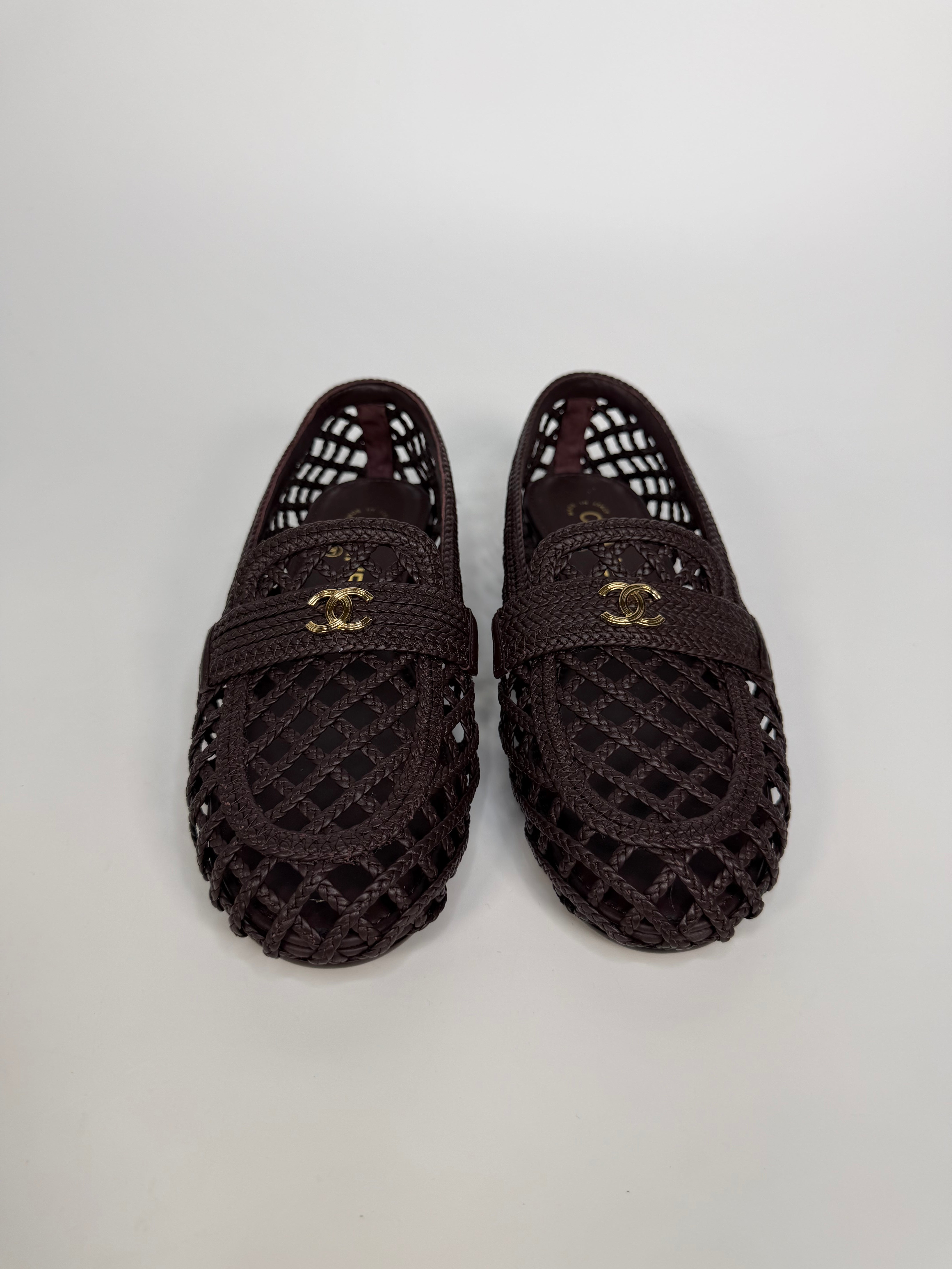 Chanel Loafers In Brown Lambskin Spring/Summer 26 Collection (Size 39.5 / UK6.5). Authentic and preloved in excellent condition