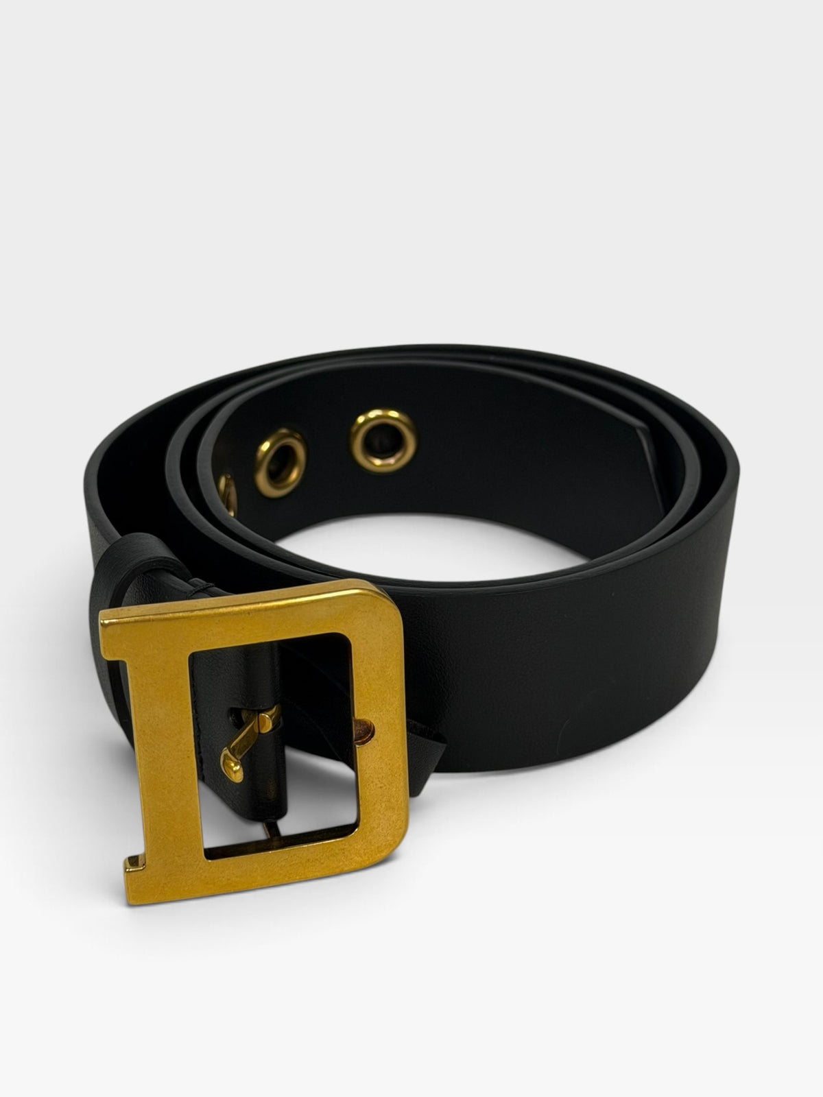 Christian Dior Belt In Black Leather With Gold Hardware 100% authentic preloved in excellent condition