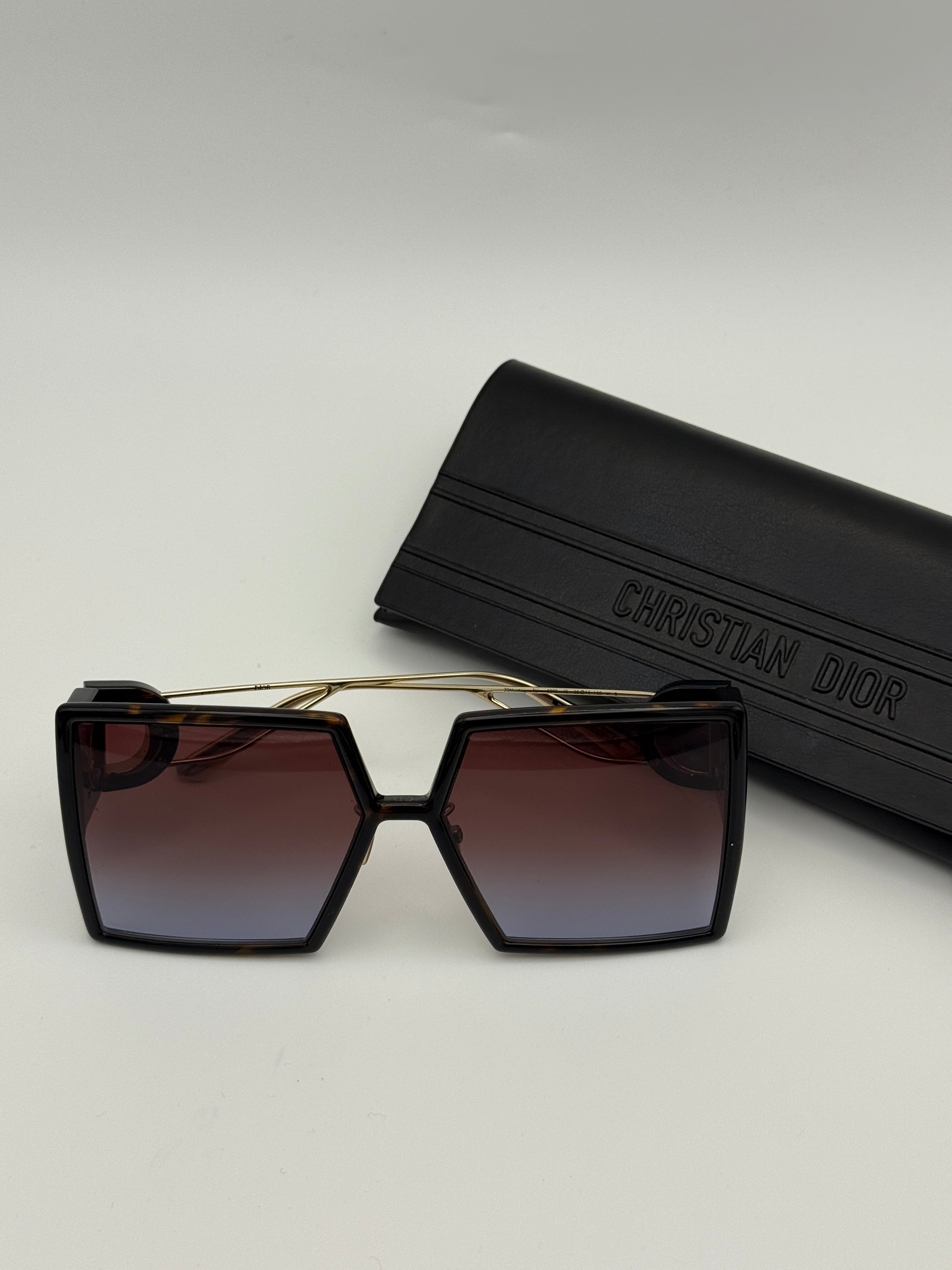 Christian Dior 30 Montaigne Sunglasses