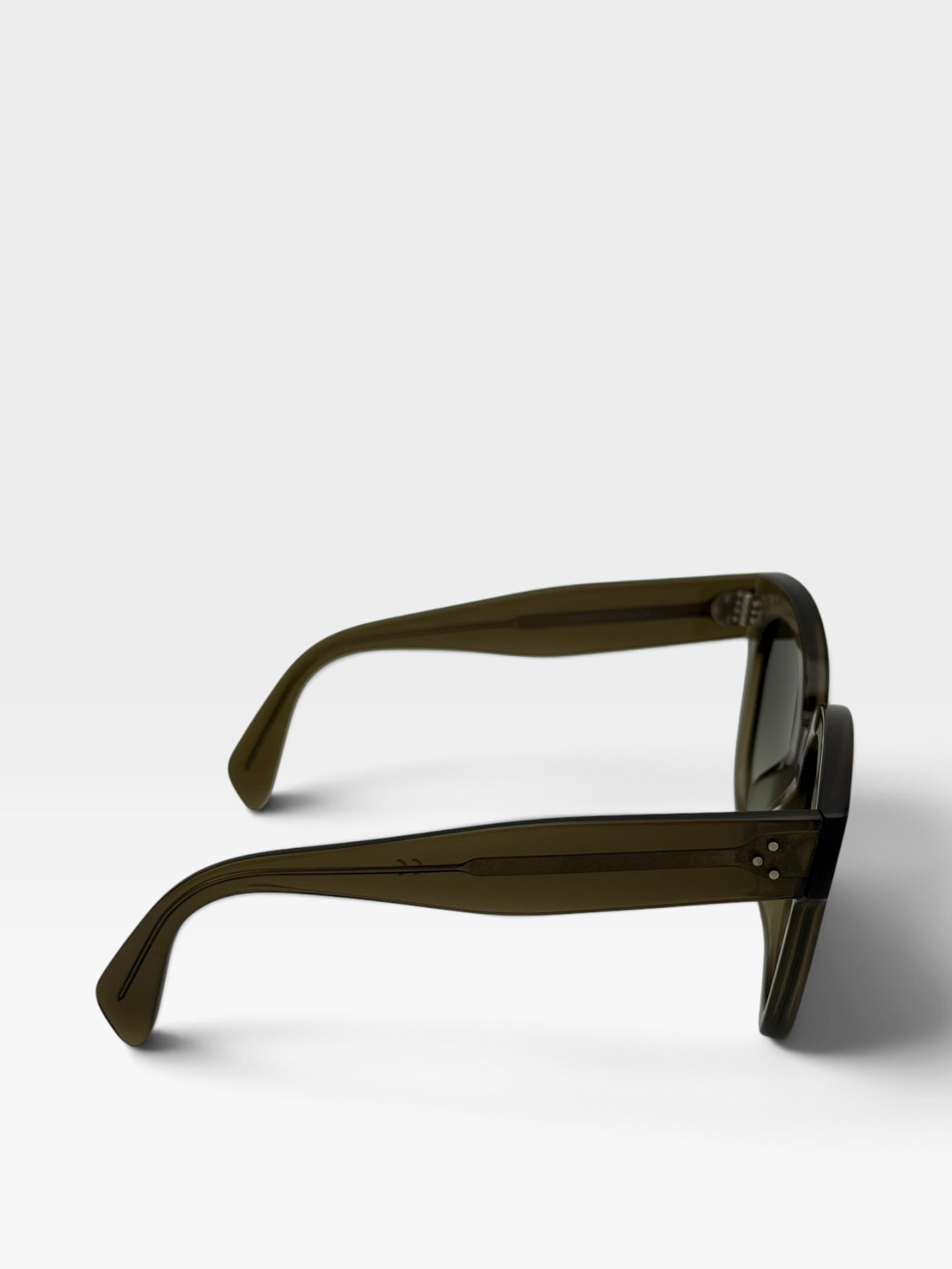 Celine Bold 3 Dots Code CL4002UN Sunglasses 100% authentic and preloved in excellent condition