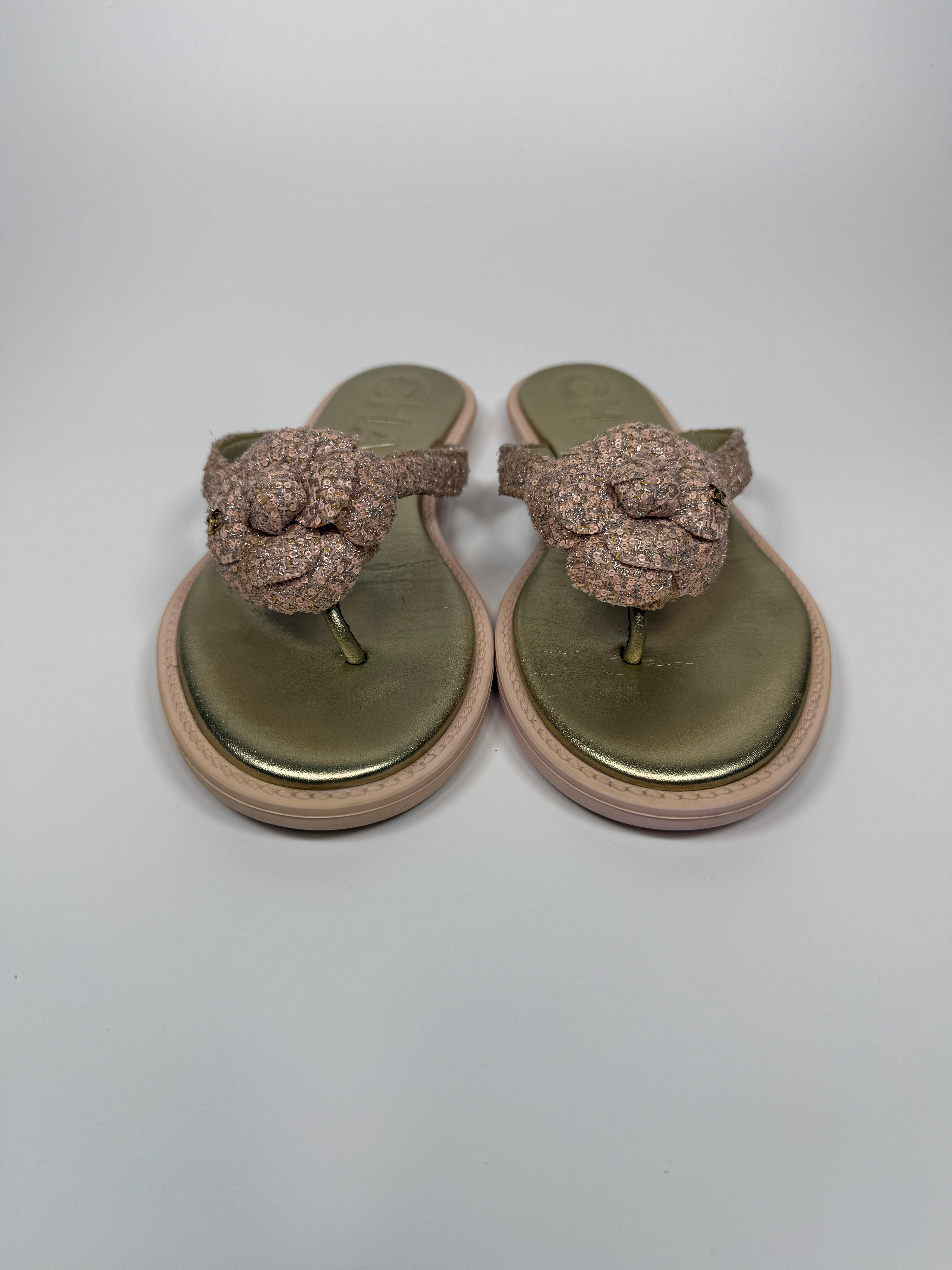 Authentic and preloved Chanel Camelia CC Thong Slides (Size 40/UK7) pink and gold tweed Good condition. 100% Authenticity guarantee.