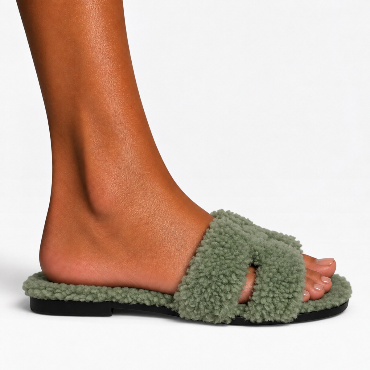 Hermès Oran Sandals in Vert D'Eau Teddy Shearling (Size 37 /UK 4). 100% authentic and pre loved in excellent condition.