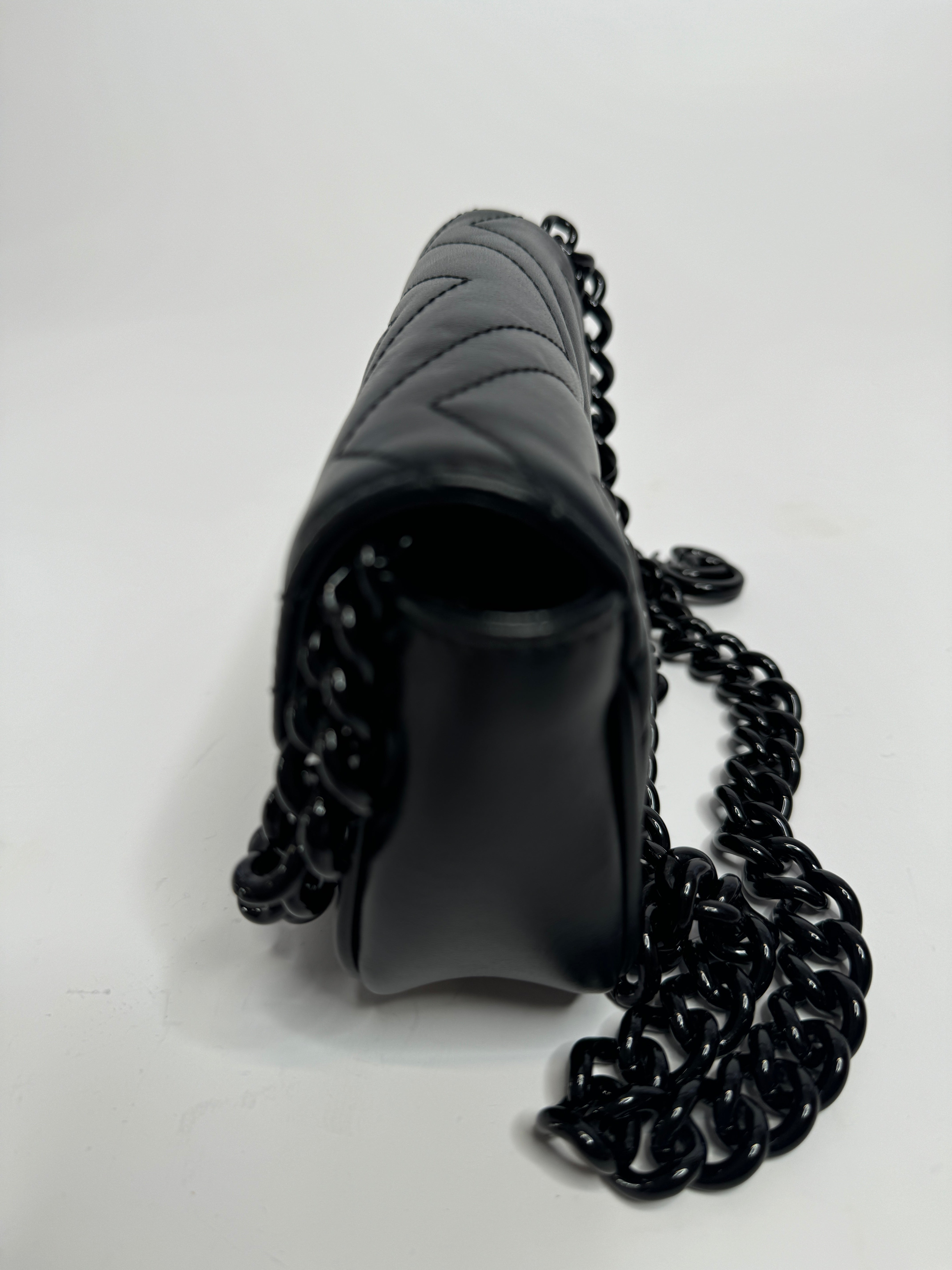 Gucci Marmont Matelassé Leather Belt Bag