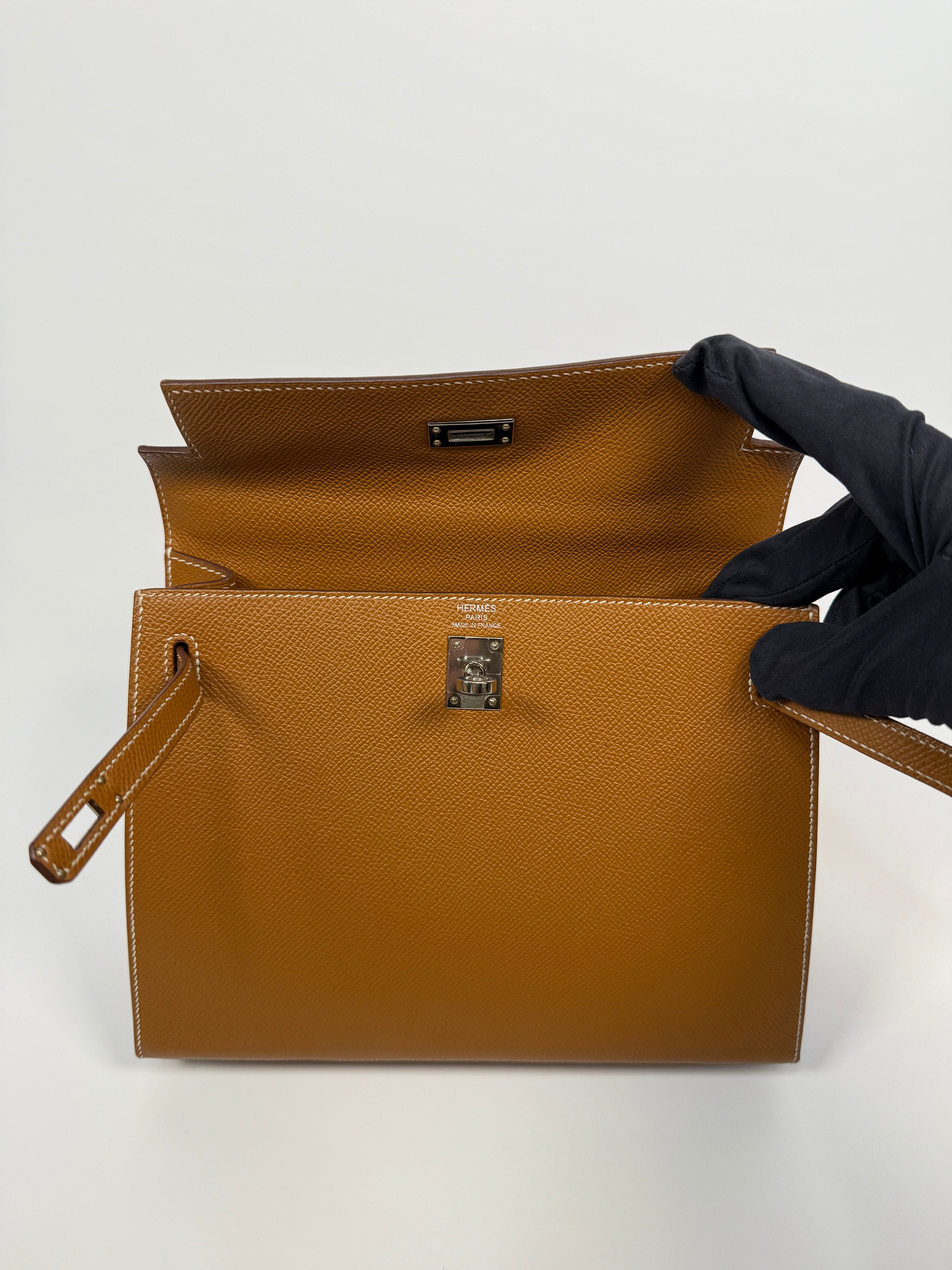 Authentic Pre Loved Hermès Kelly 25 Sellier In Gold Epsom Leather With Palladium Hardware Excellent Condition