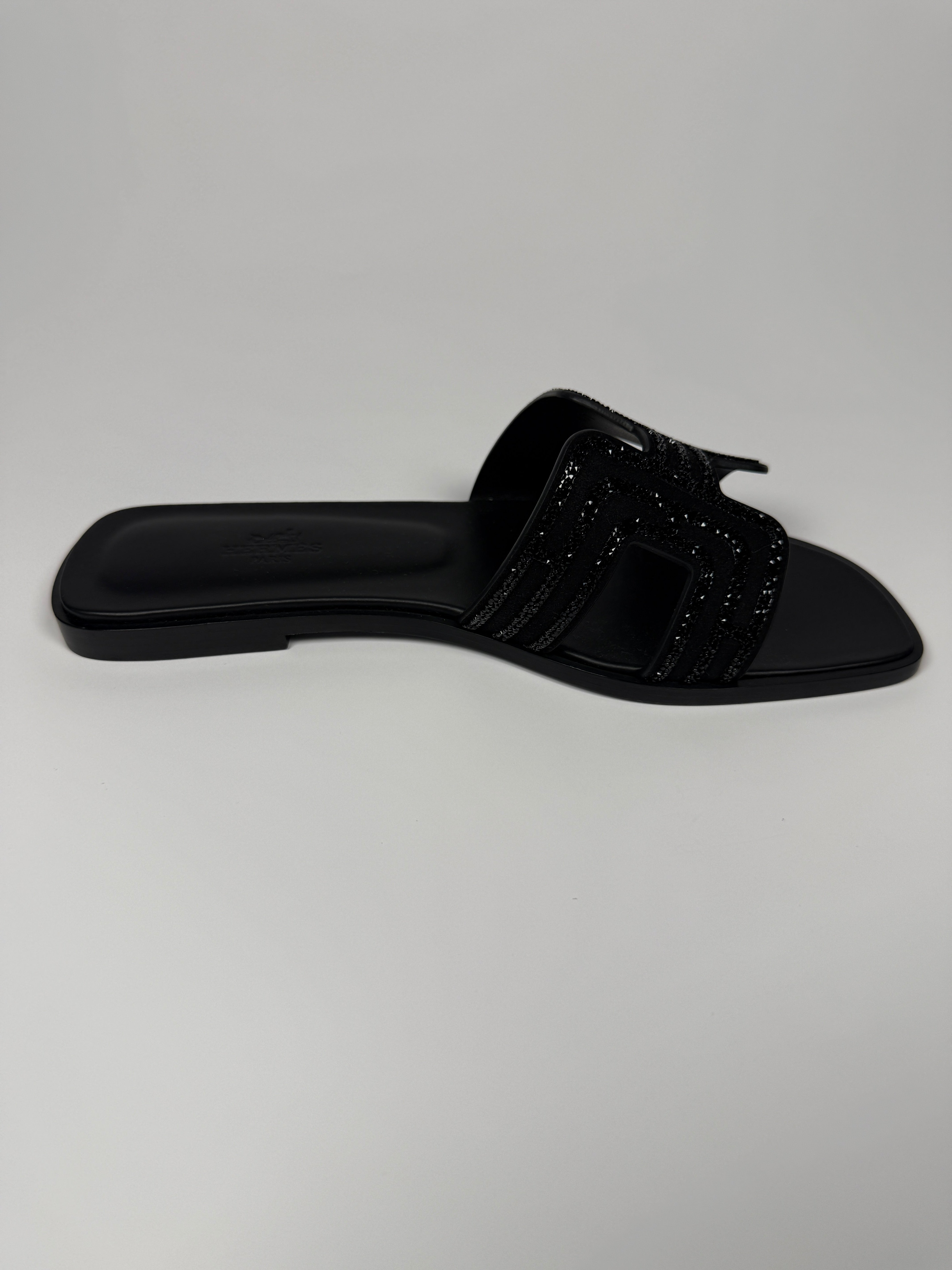 Hermès Oran Black Rhinestone Sandals (Size 38.5/UK5.5) Authentic and preloved. Excellent condition.