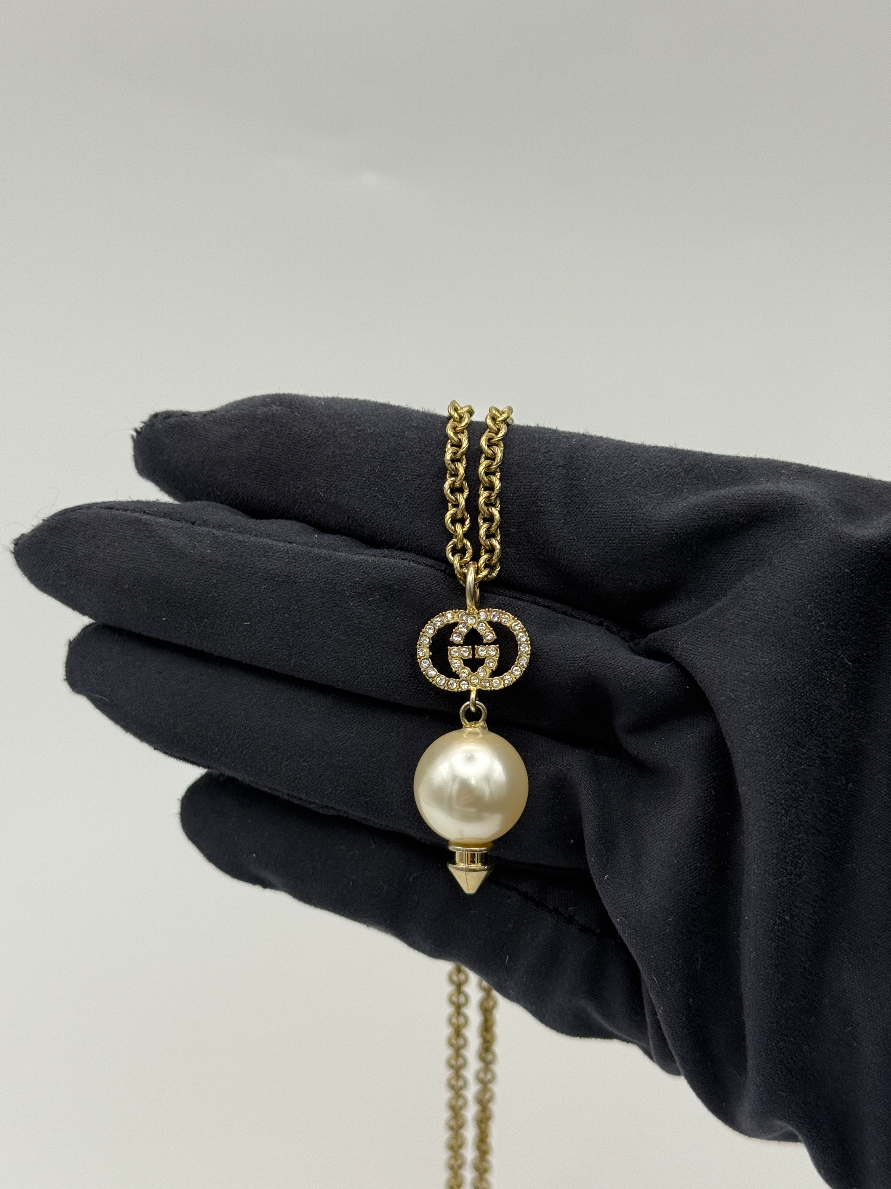 Gucci Interlocking G Pearl Necklace