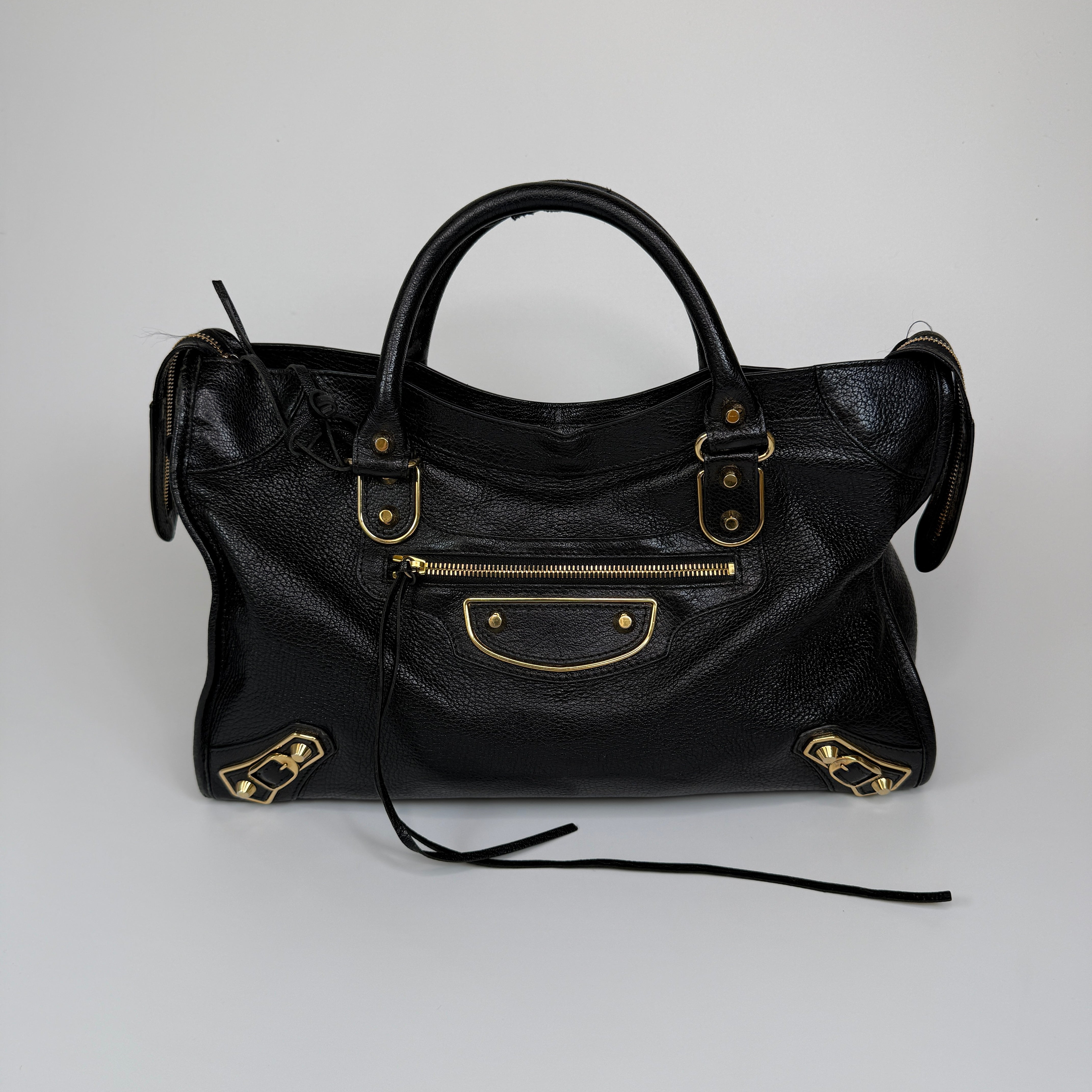Balenciaga Black Leather City Bag In Black Leather With Gold Hardware In Excellent condition. 100% Authenticity guarantee