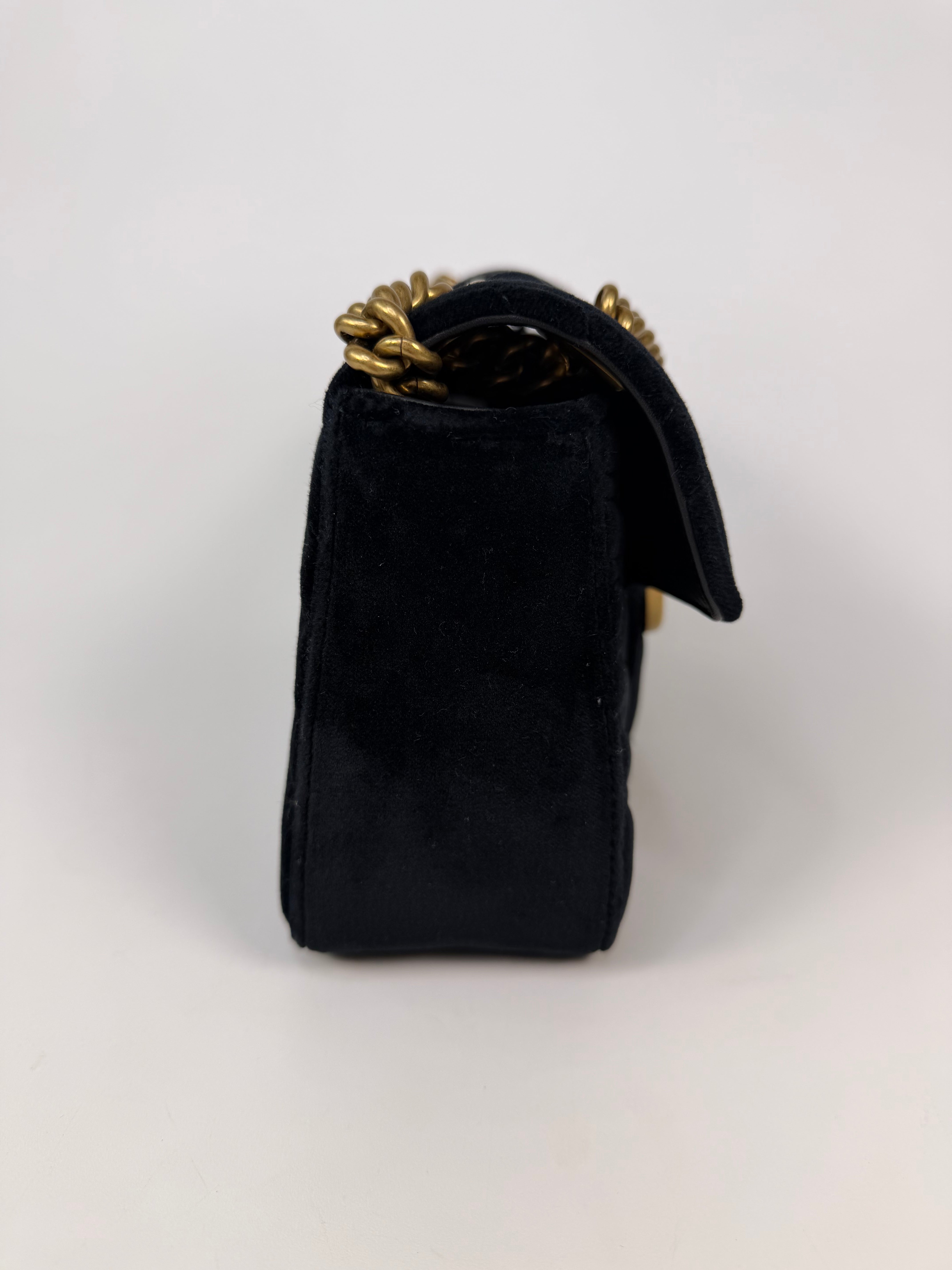 Authentic pre-loved Gucci Marmont In Black velvet With Gold Hardware new/unused condition, verified by Luxe Cheshire. Trusted designer resale.