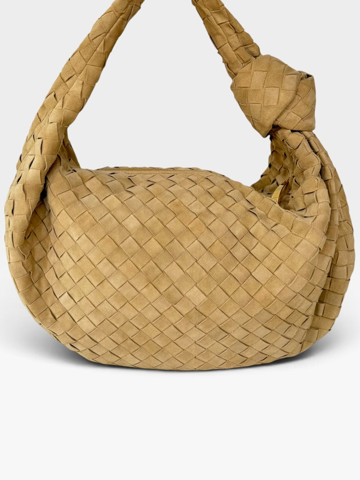 Bottega Veneta Large Knotted Jodie In Beige Intrecciato Suede. 100% authentic and preloved in excellent condition.