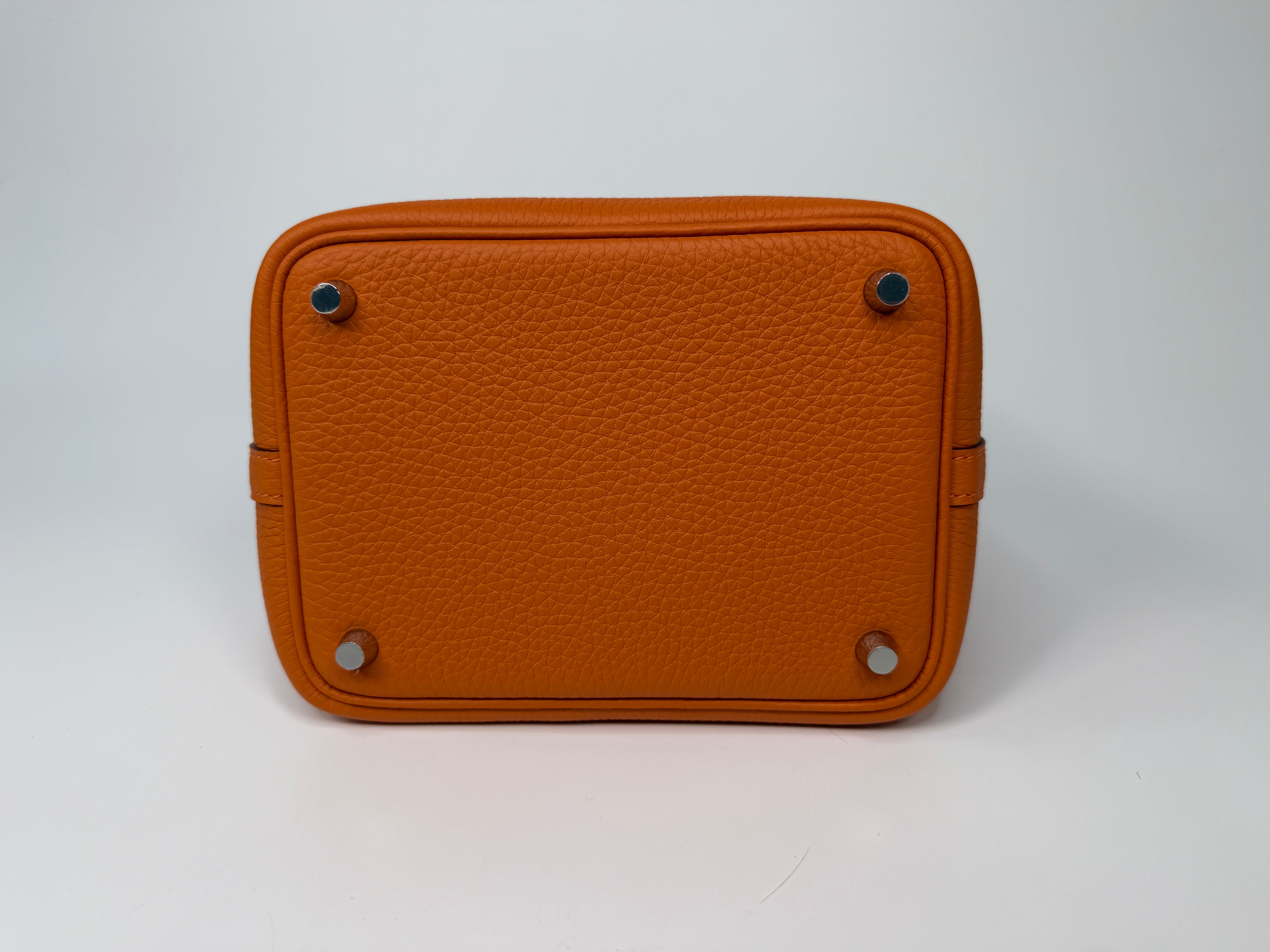 Hermès Picotin 18 In Orange Clemence Leather With Palladium Hardware
Authentic Pre Loved Verified by Luxe Cheshire Trusted Designer resale