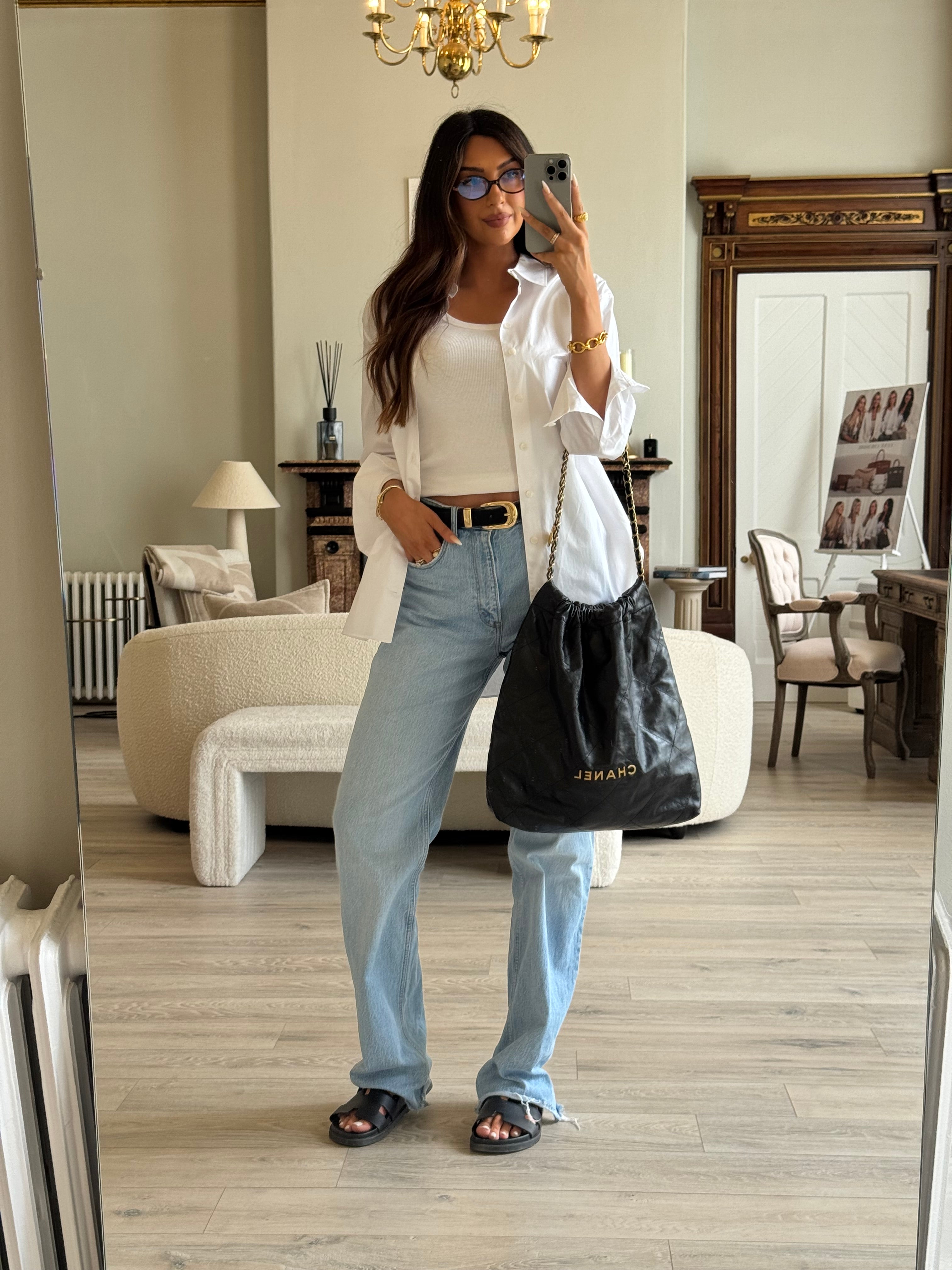 Chanel 22 Large In Black Calfskin LeatherWith Gold Hardware
Pre Loved & Authentic