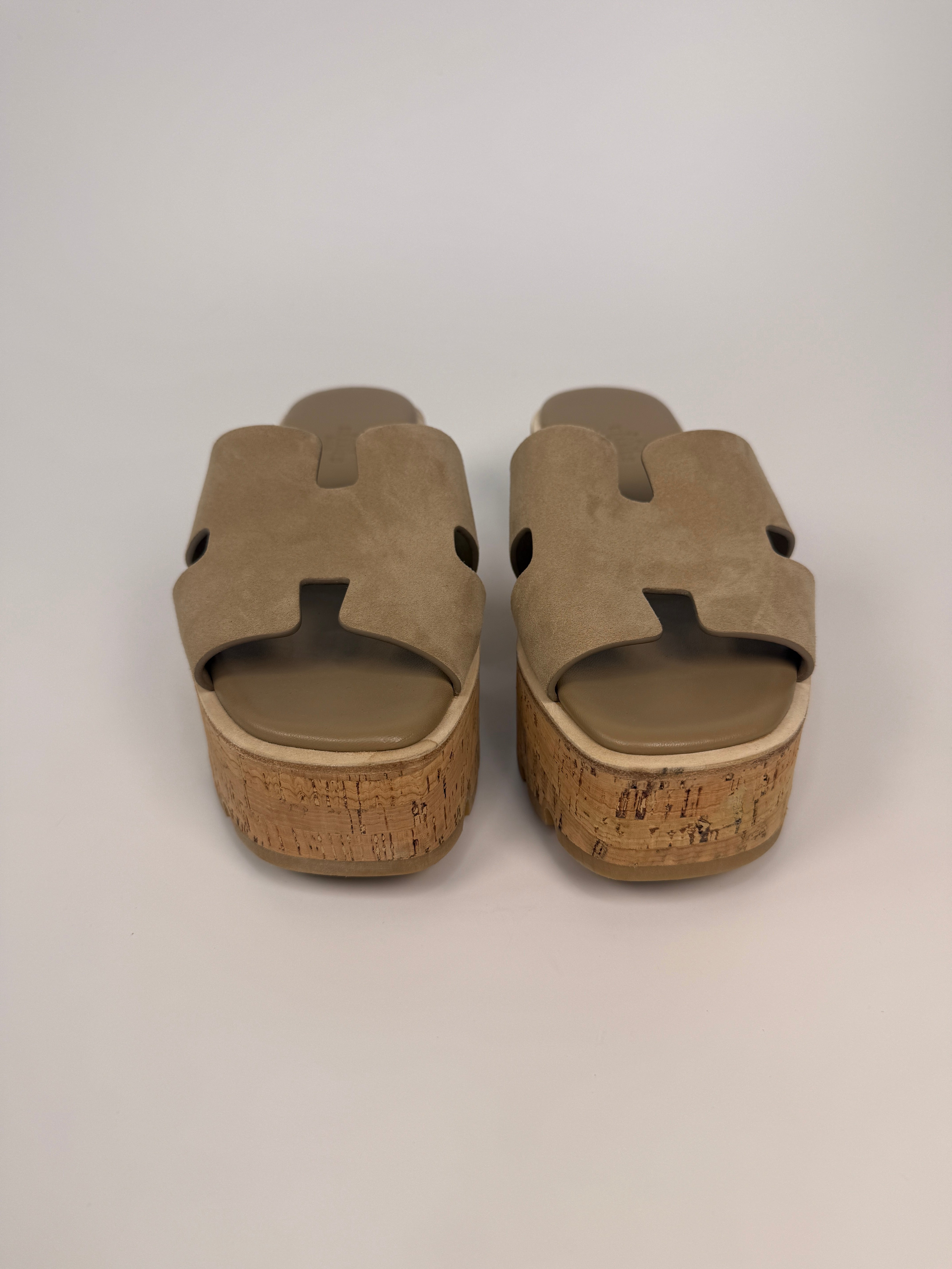 Hermès Eze 30 Sandals In Natural Brown (EU37/ UK4)