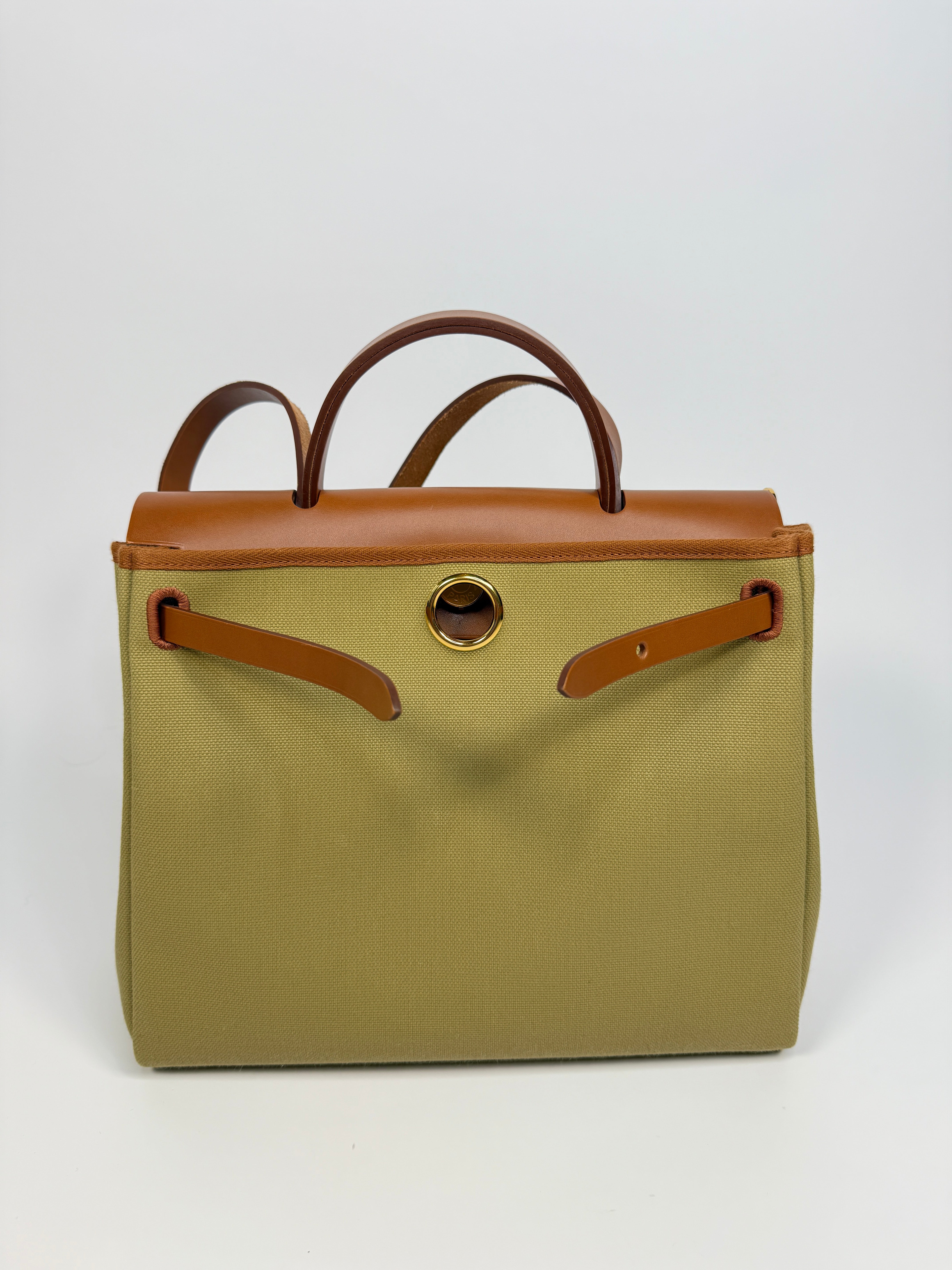 Authentic Pre Loved Hermès Herbag 31 Zip Retourne in Poussière Fauve with Gold Hardware Excellent Condition