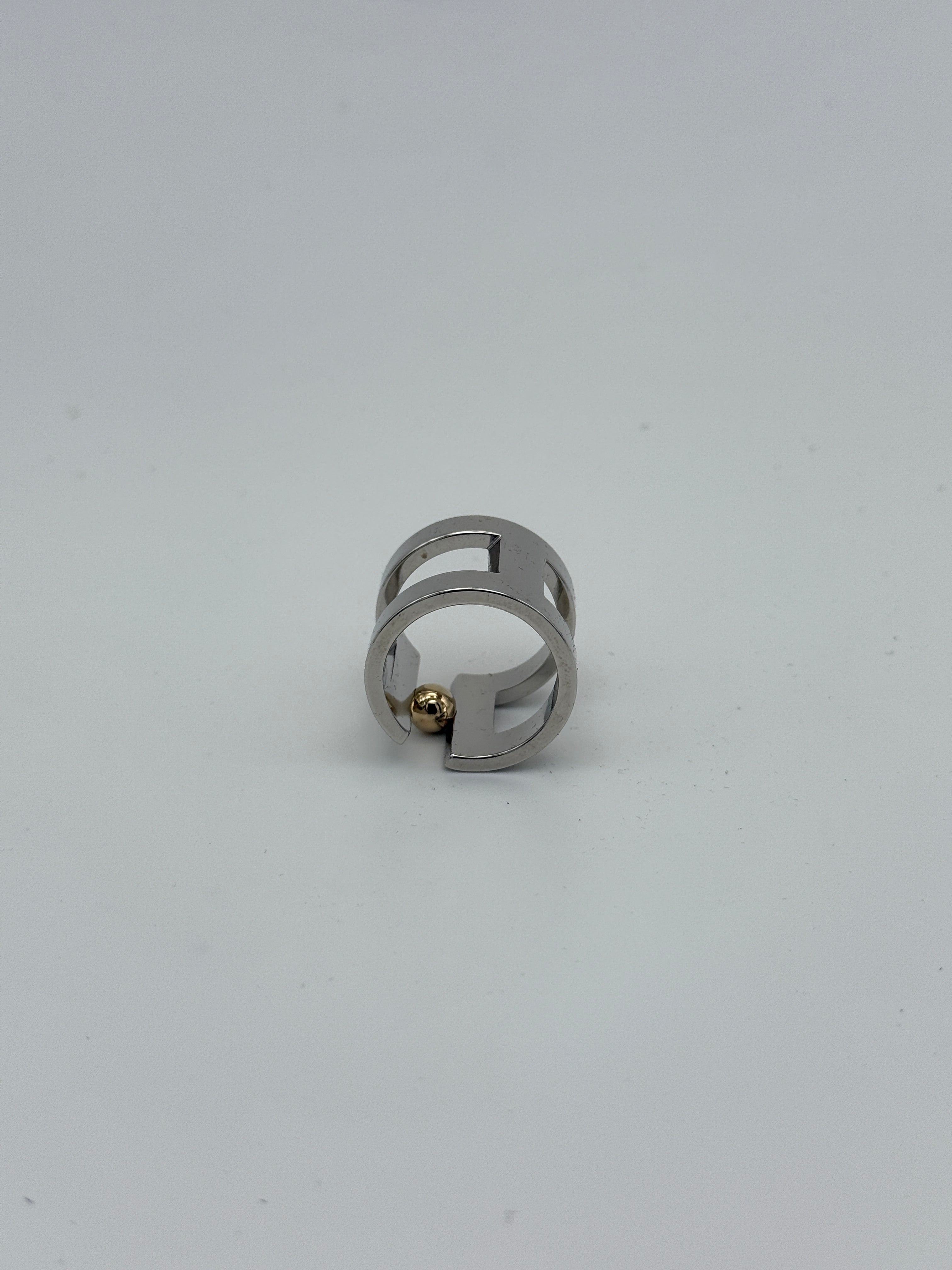 Hermès H Perle Scarf Ring New and unused condition. Authentic and Preloved.