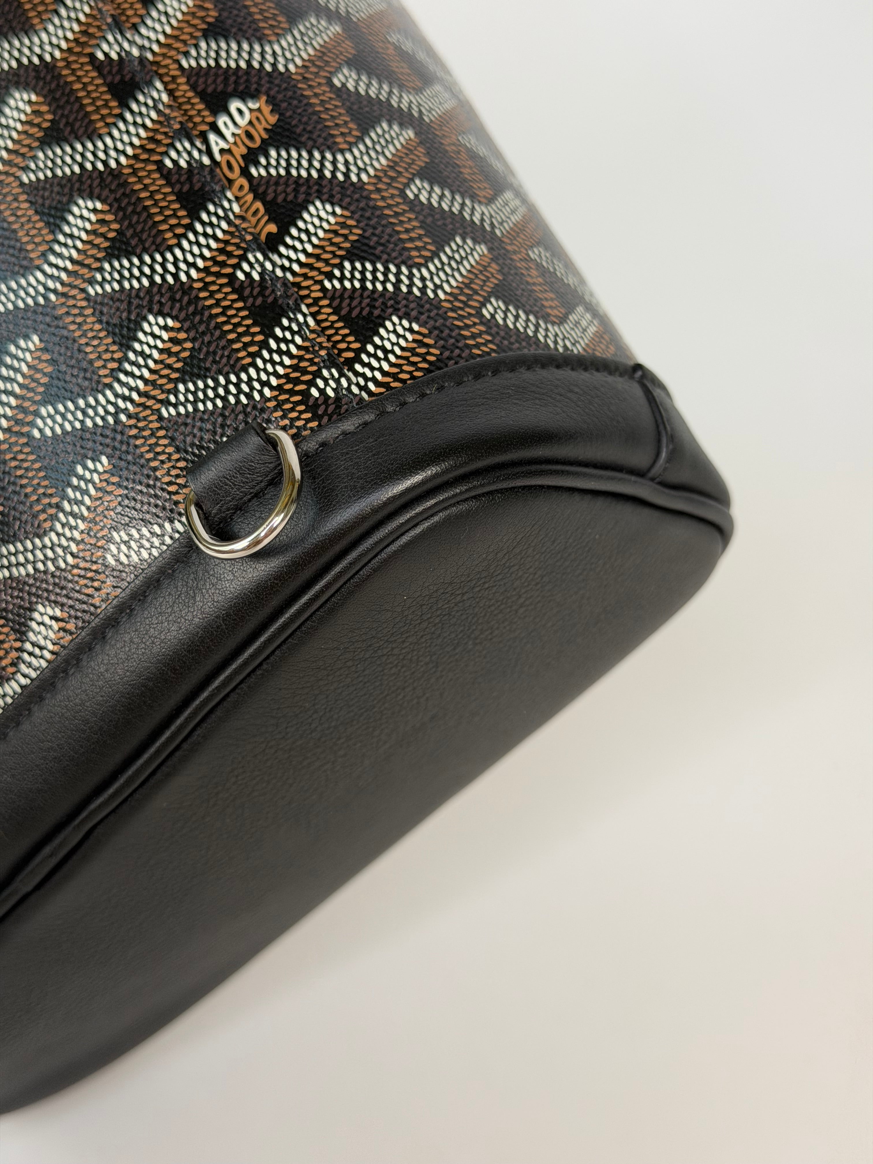 Goyard Mini Alpin Black Canvas, excellent condition pre loved condition. Verified by Luxe Cheshire. Insured next day delivery