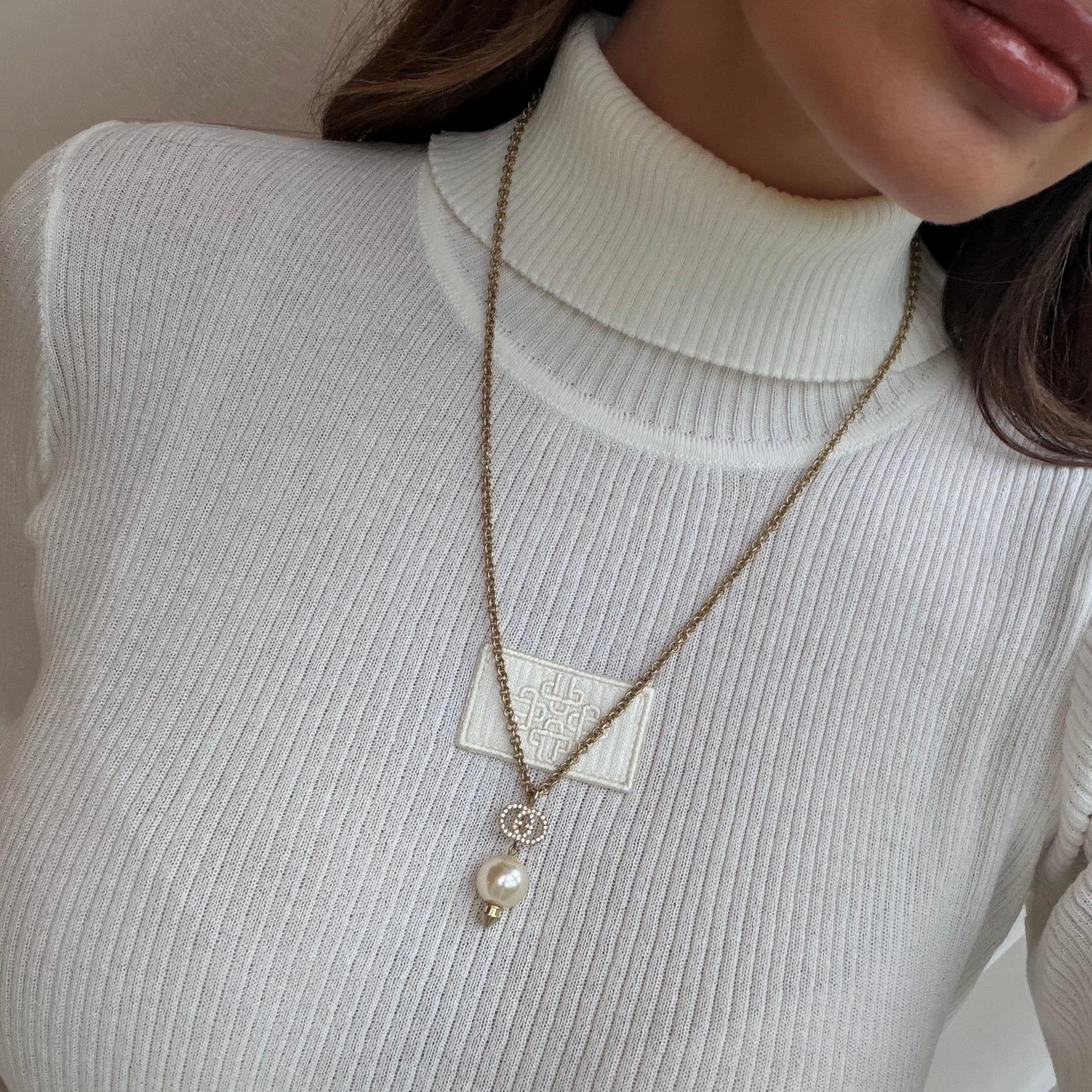 Gucci Interlocking G Pearl Necklace