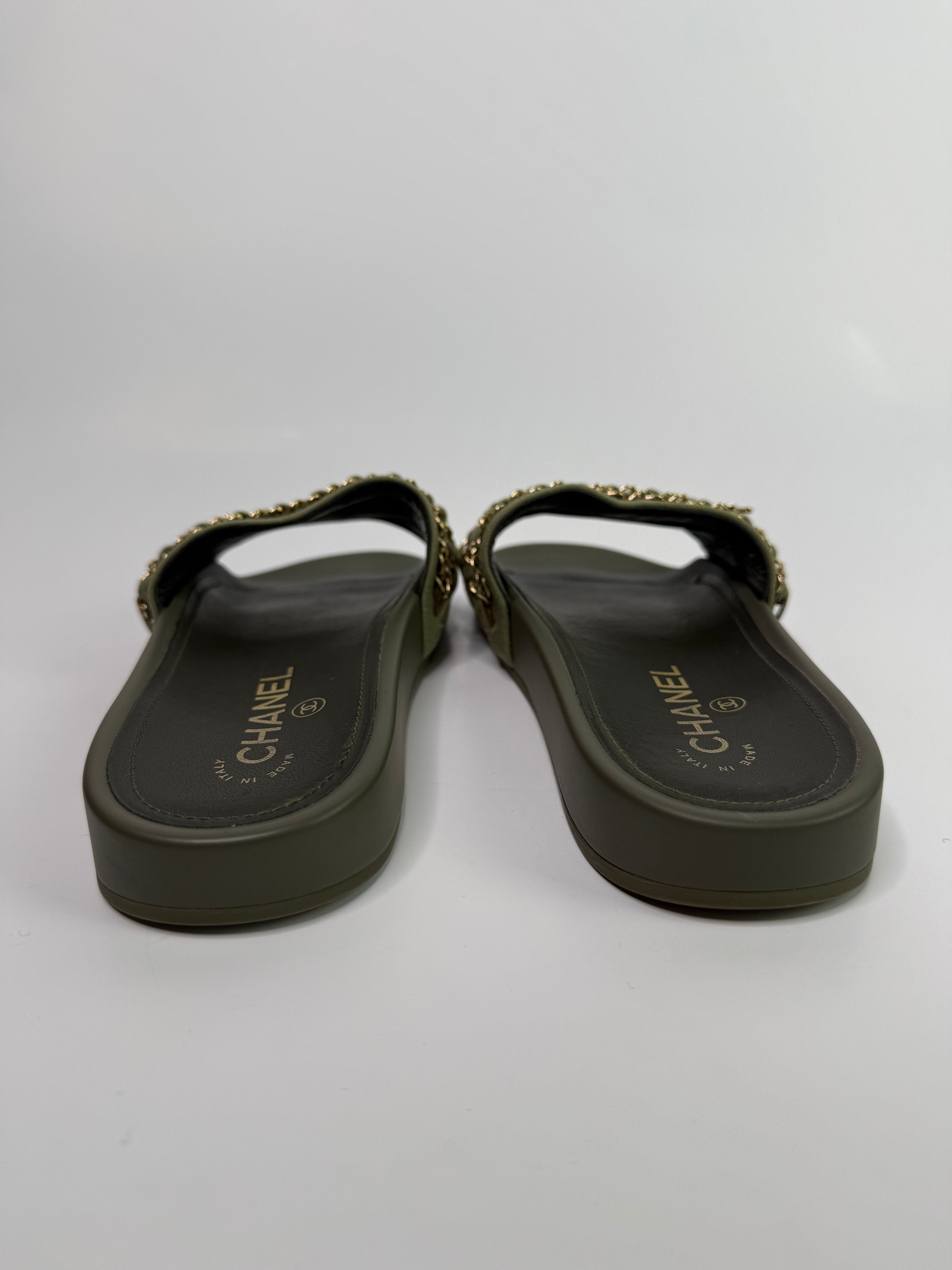 Chanel Chain Embellished Canvas CC Flat Slides (Size 38/UK 5)