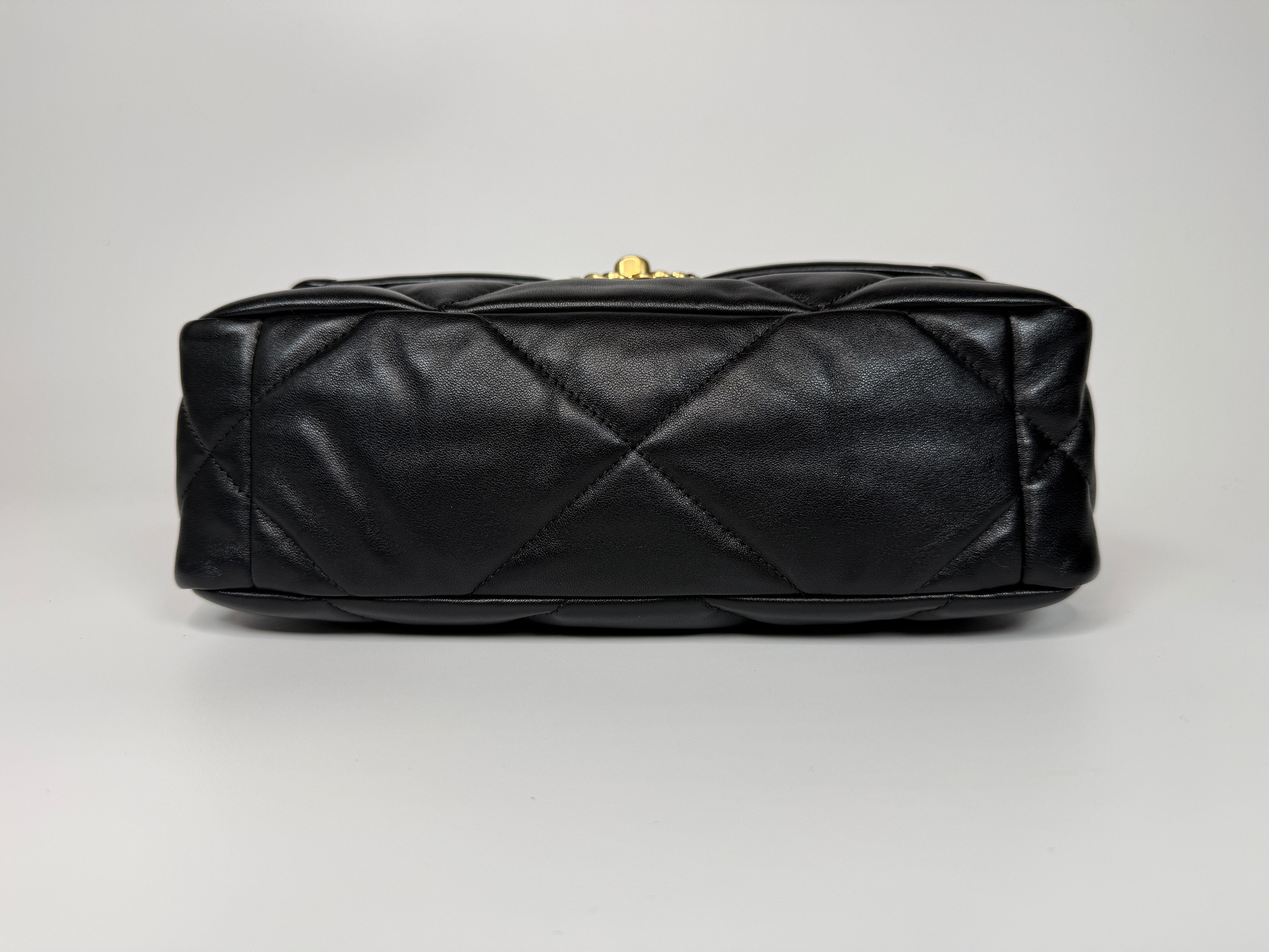 Authentic and preloved Chanel 19 Small In Black Lambskin Leather Mixed hardware. Excellent condition. 100% Authenticity guarantee