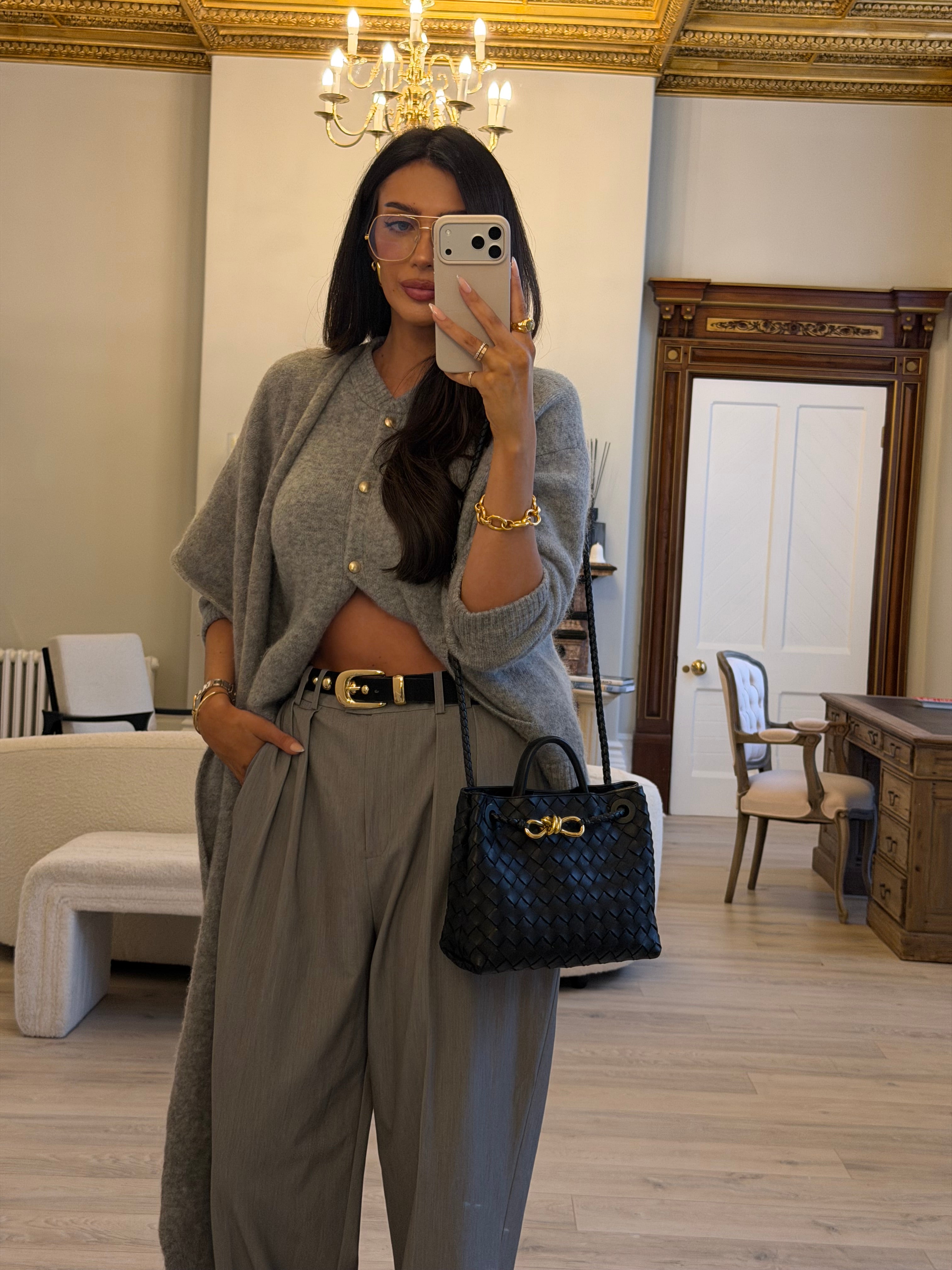 Bottega Veneta Small Andiamo Tote Bag In Black leather With Gold Hardware. Excellent condition. Authentic and preloved.