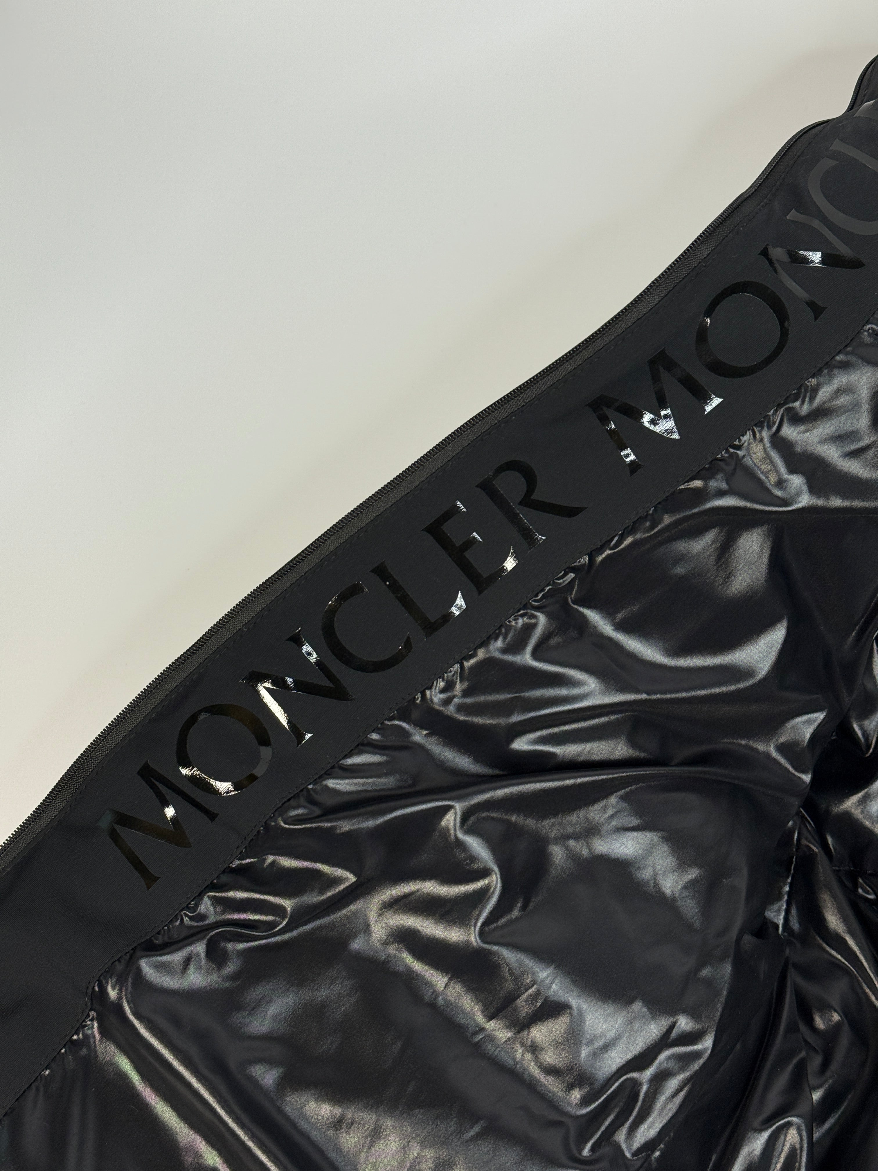 Moncler Herbe Hooded Quilted Shell Down Jacket (TG2/UK10)