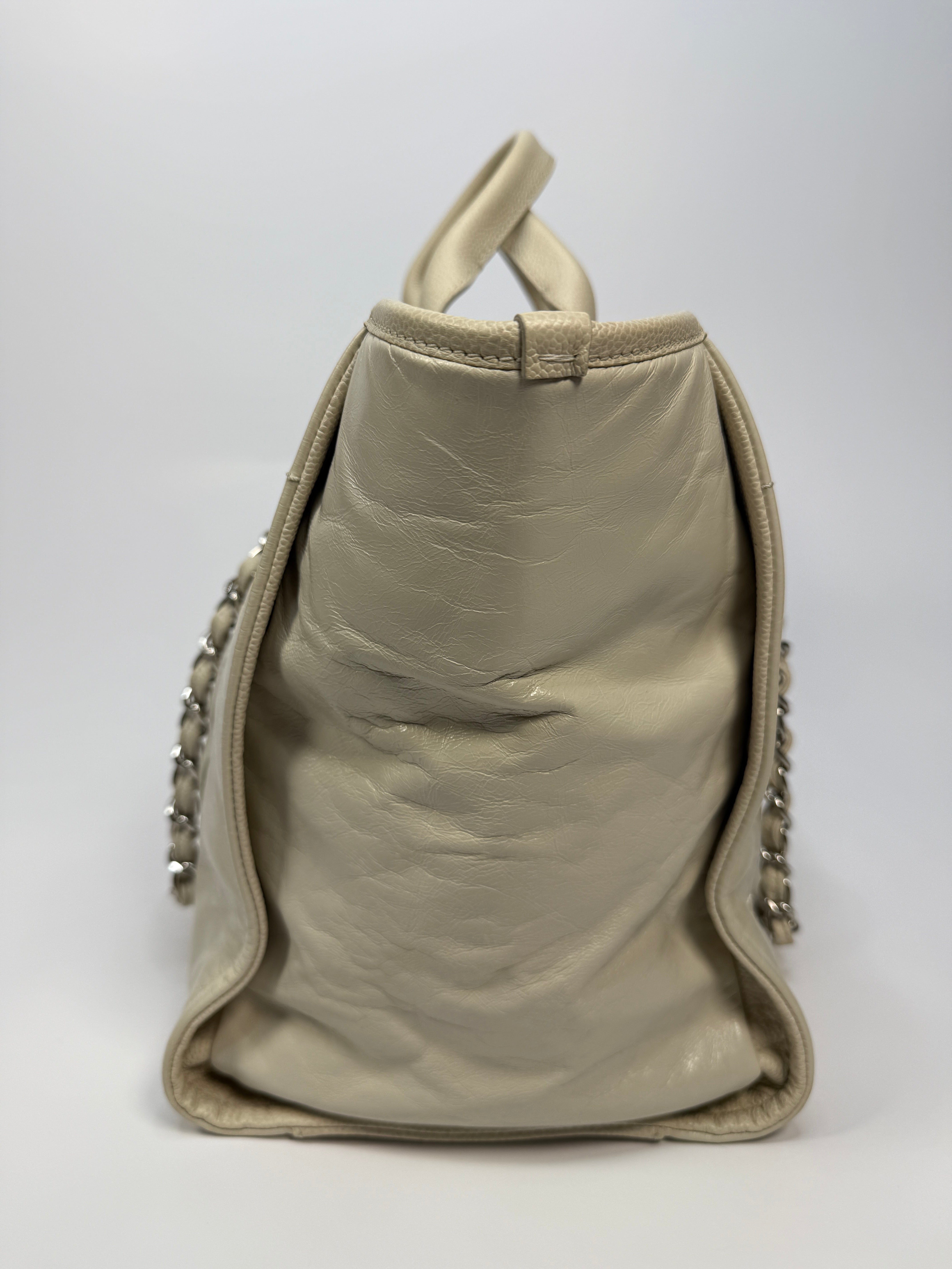 Chanel Deauville Tote Bag
Pre Loved & Authentic