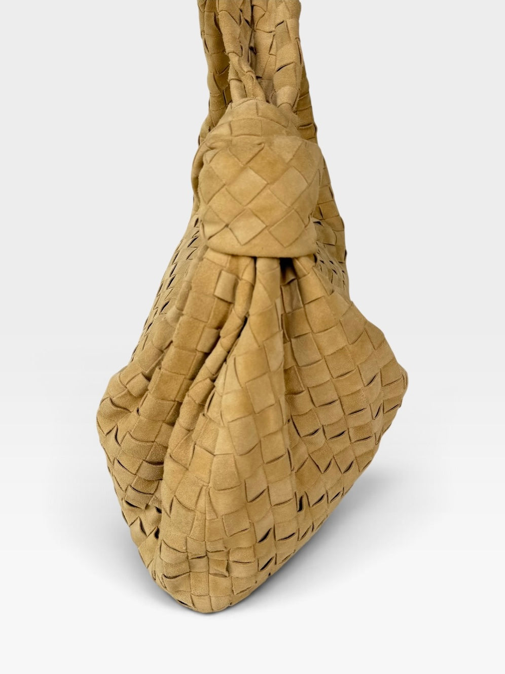 Bottega Veneta Large Knotted Jodie In Beige Intrecciato Suede. 100% authentic and preloved in excellent condition.