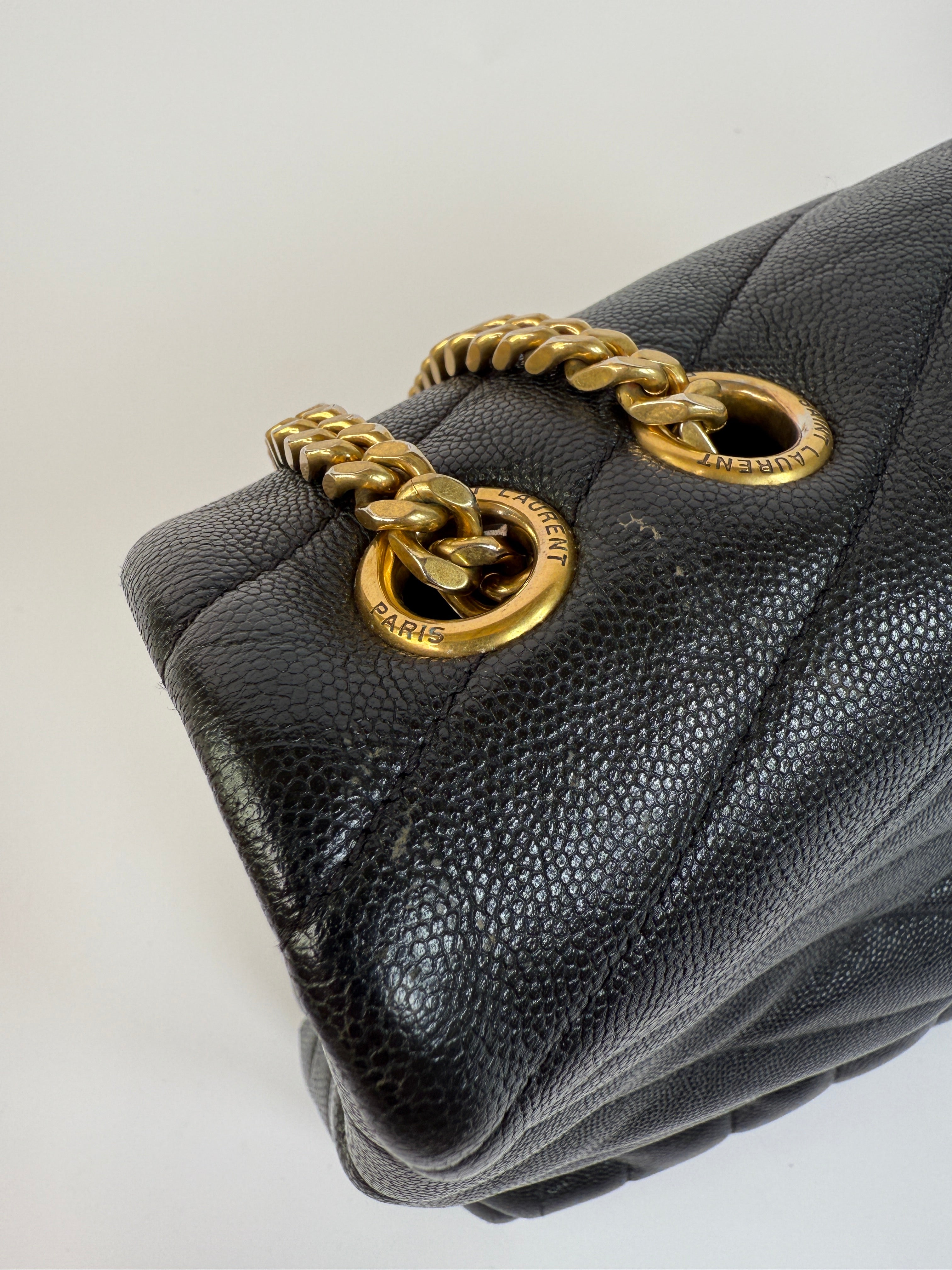 Saint Laurent Medium Grain De Poudre Loulou Shoulder Bag