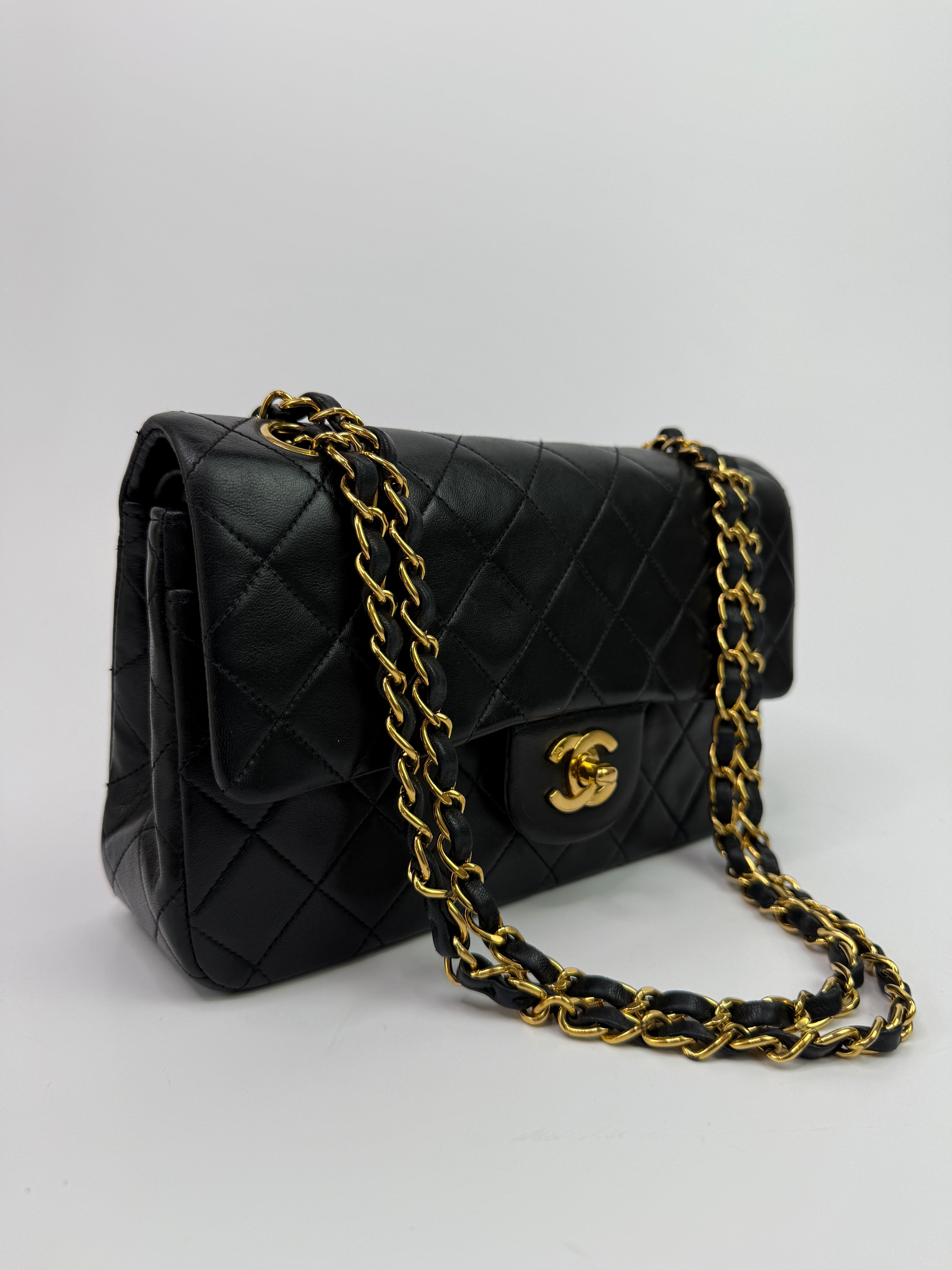 Chanel Vintage Small Classic Double Flap GHW