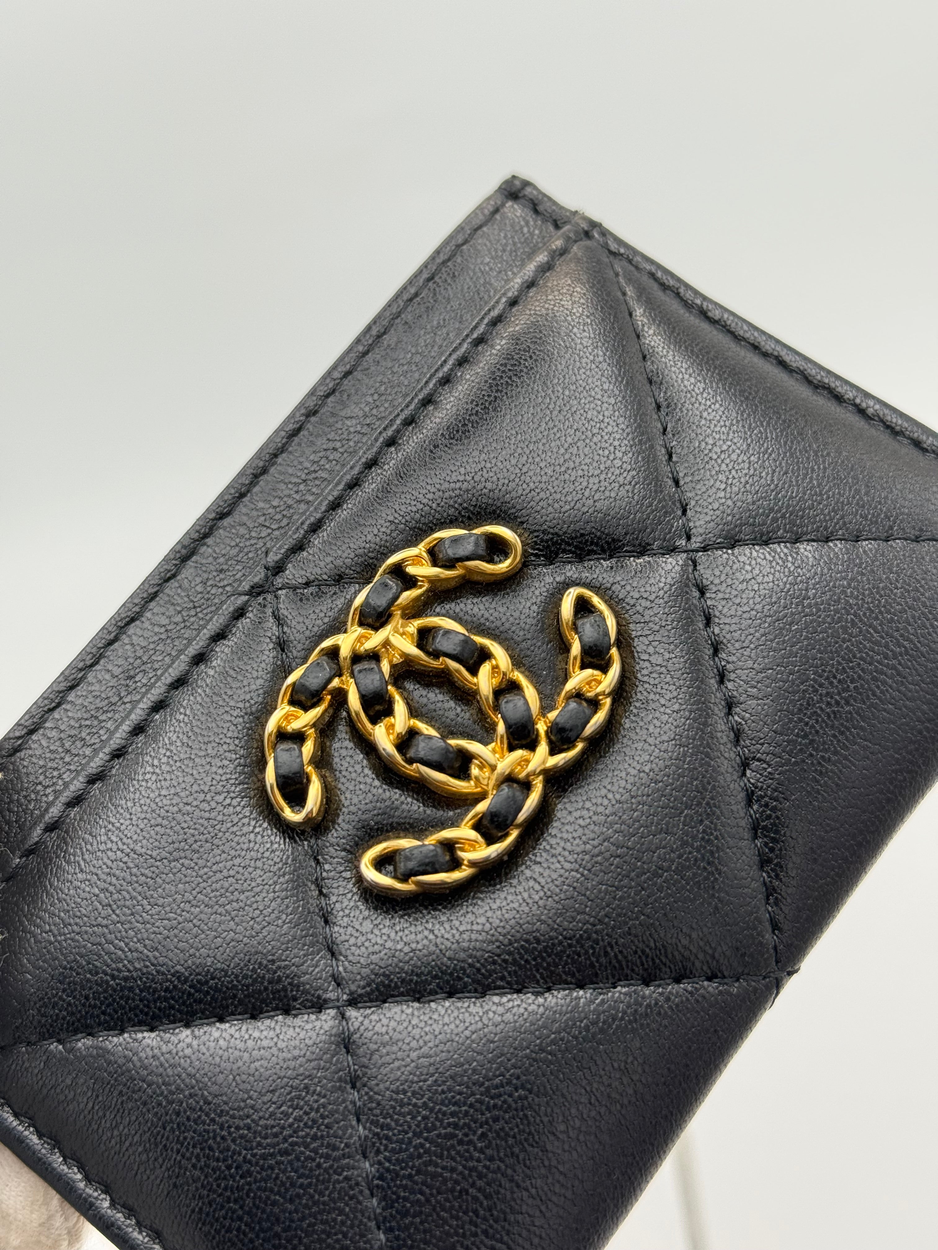 Chanel 19 Card Wallet In Black Lambskin