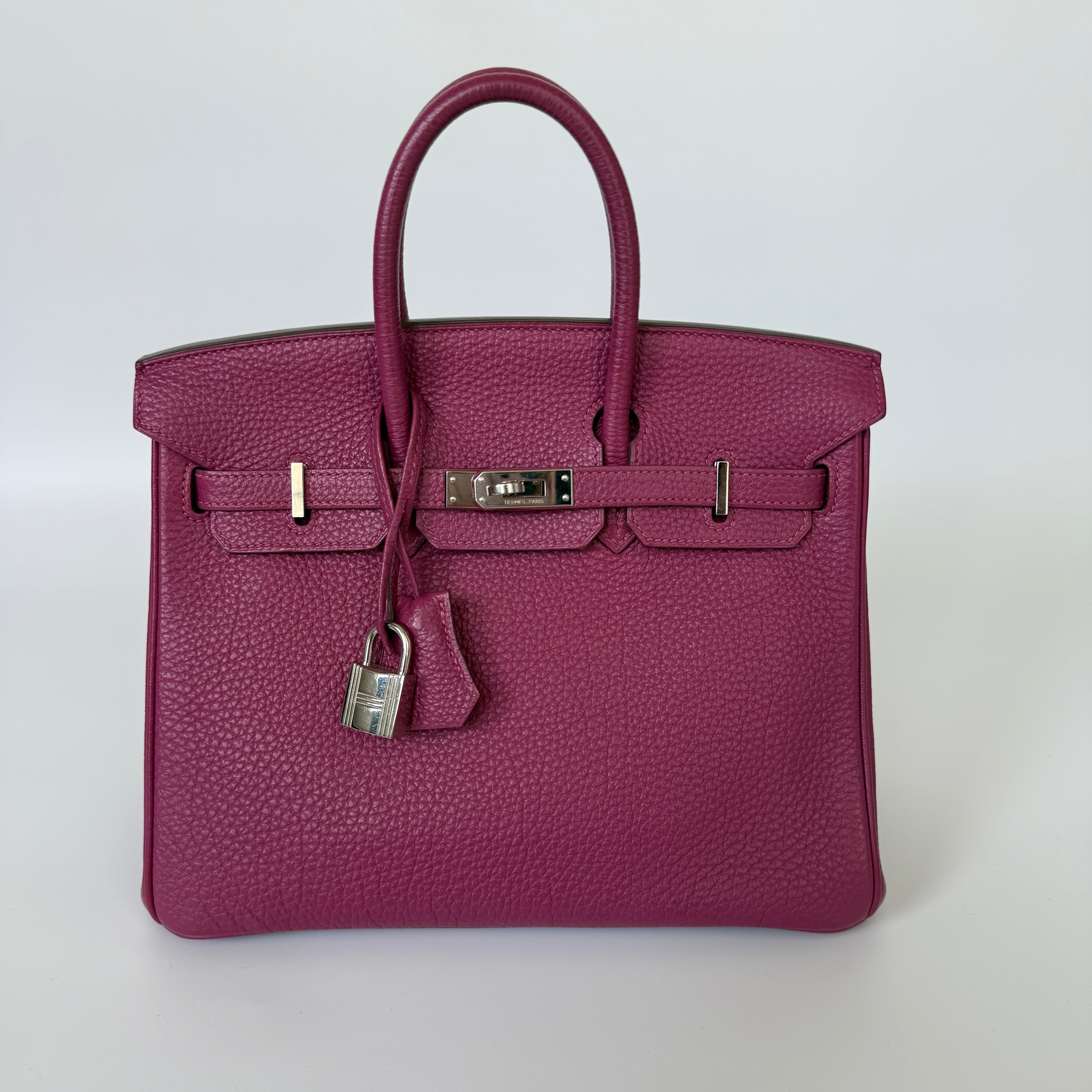 Authentic pre-loved Hermès Birkin 25 In Tosca Clemence Leather. Excellent condition, verified by Luxe Cheshire. Trusted designer resale.