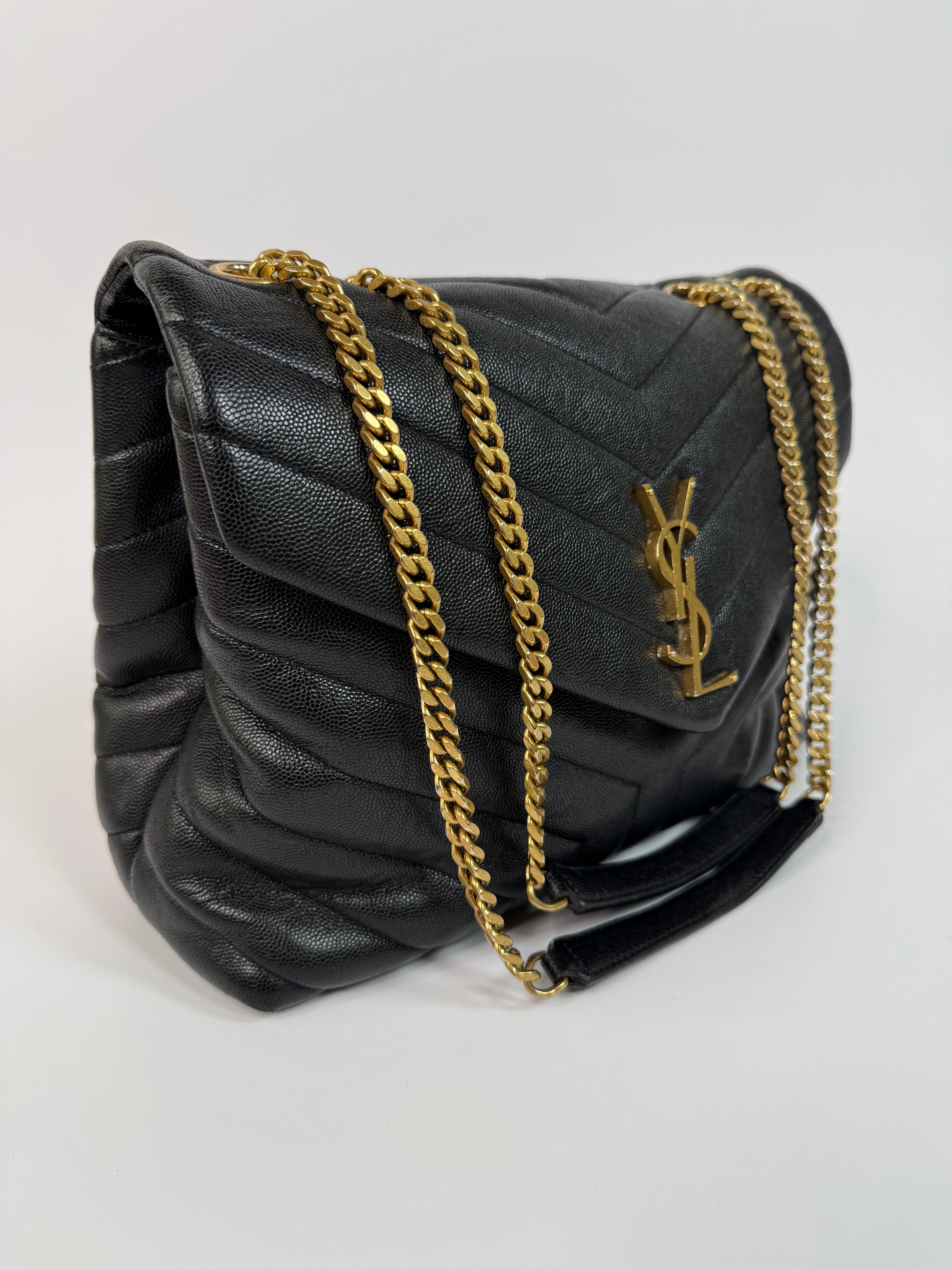 Saint Laurent Medium Grain De Poudre Loulou Shoulder Bag