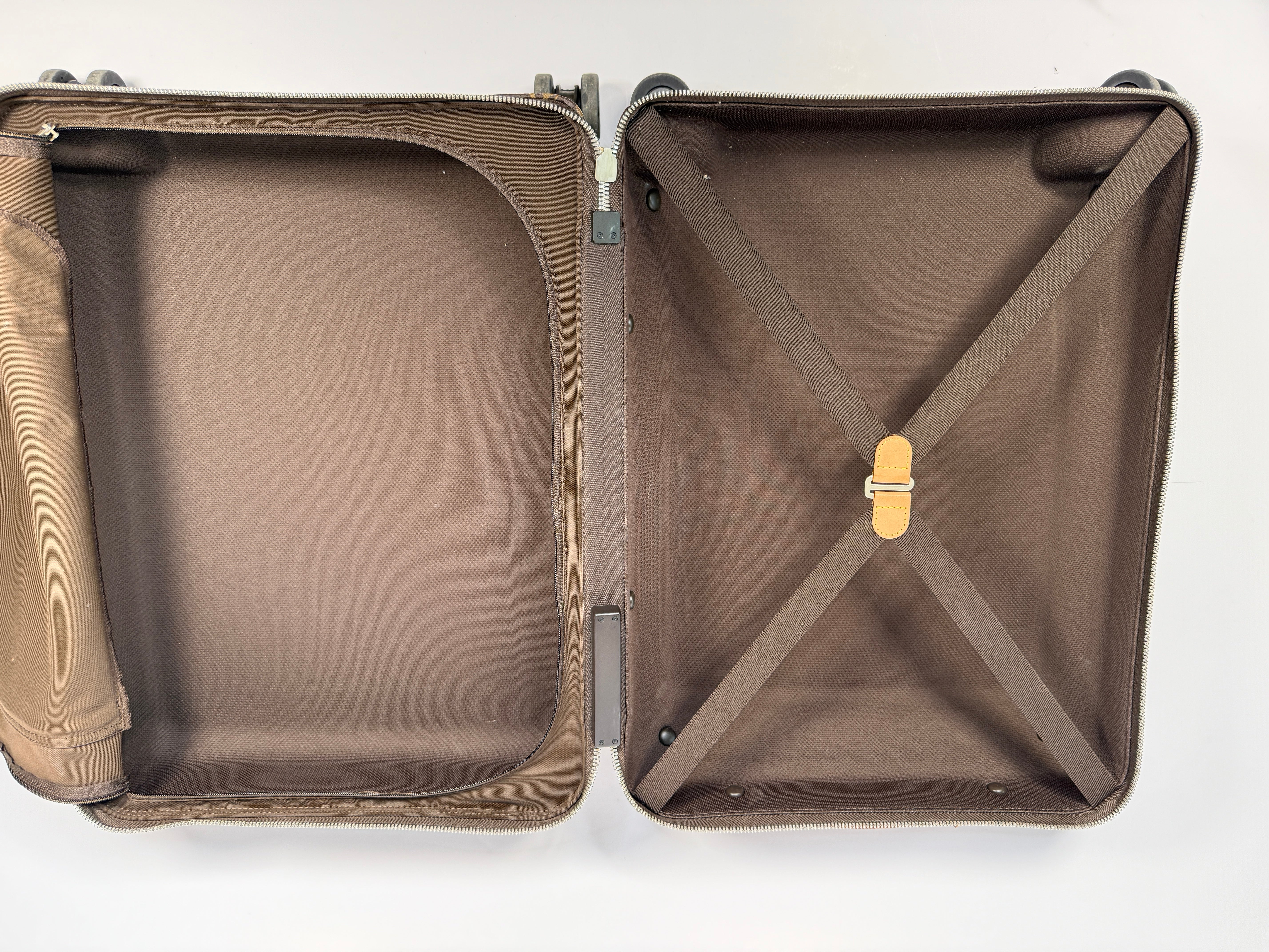 Louis Vuitton 50 Horizon Monogram Suitcase. Prevloved and Authentic In Very Goo Condition