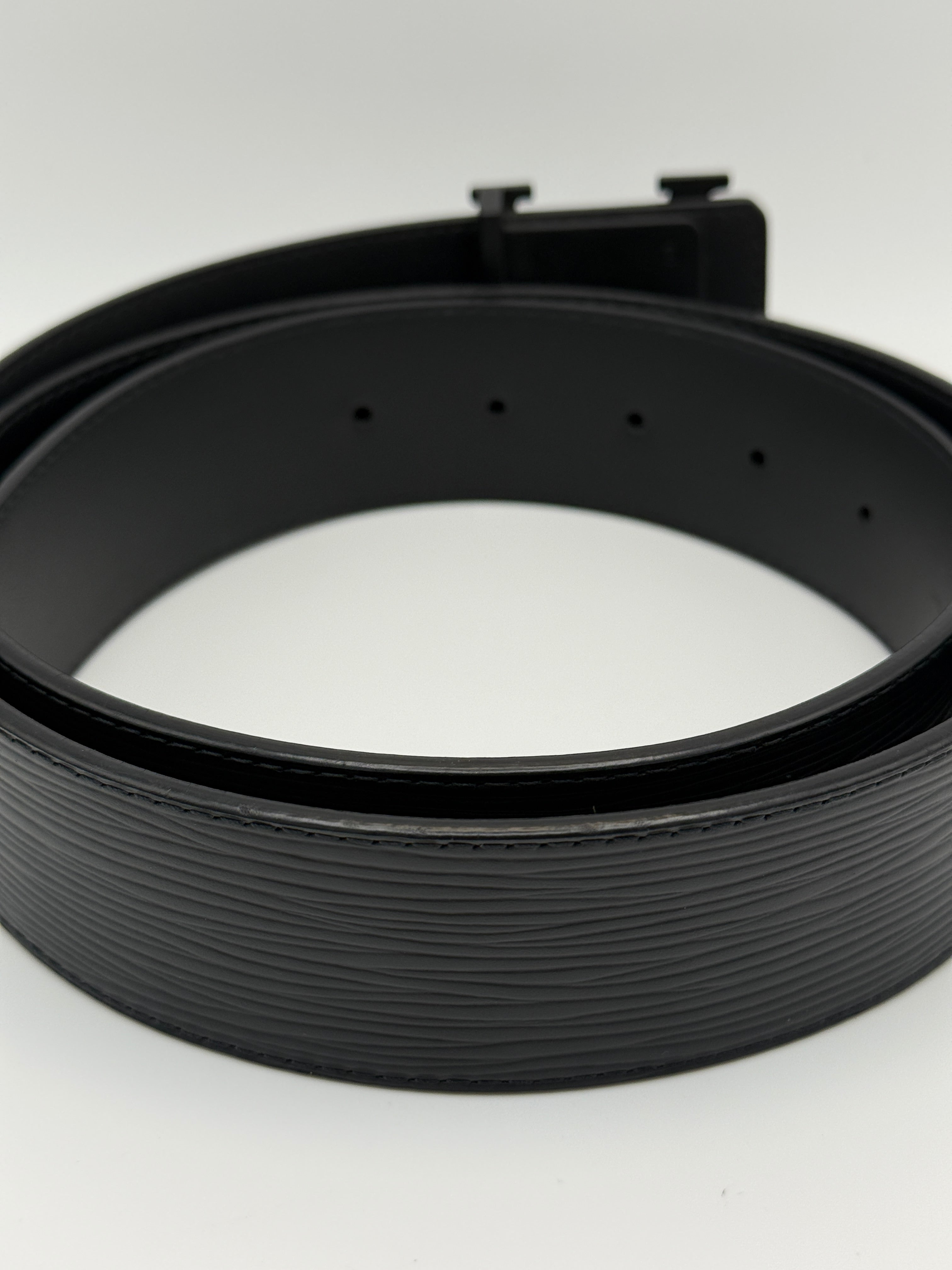 Louis Vuitton Initials Belt (Size 95/38)