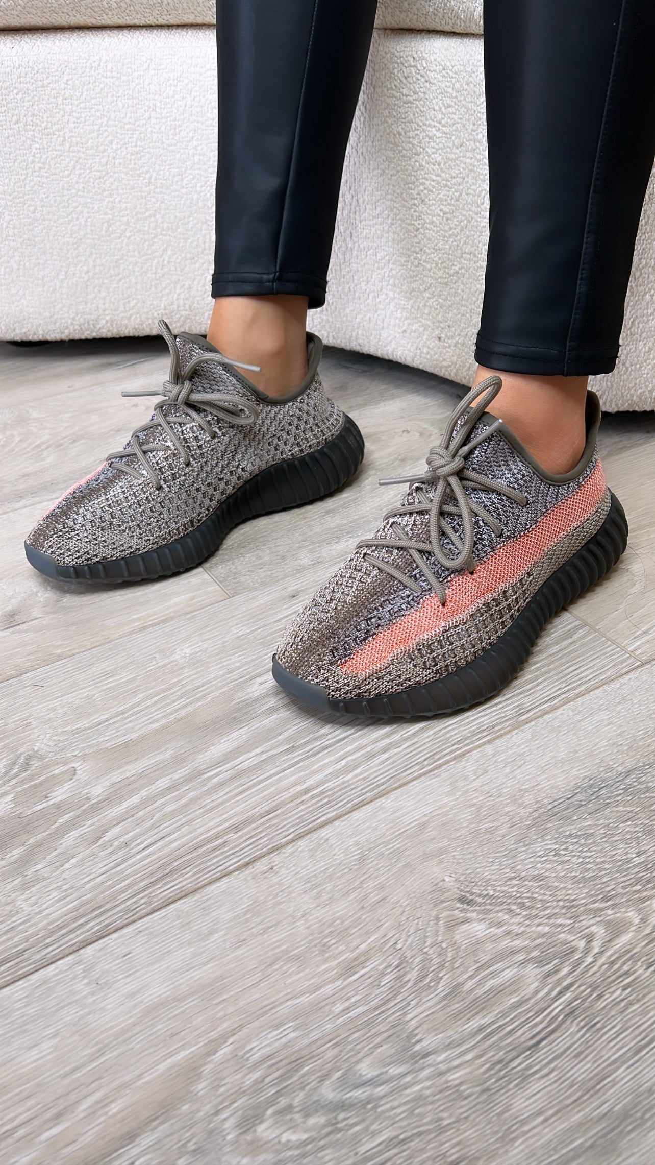 Adidas Yeezy Boost 350 V2 Trainers in Bred (Size 38/UK 5)