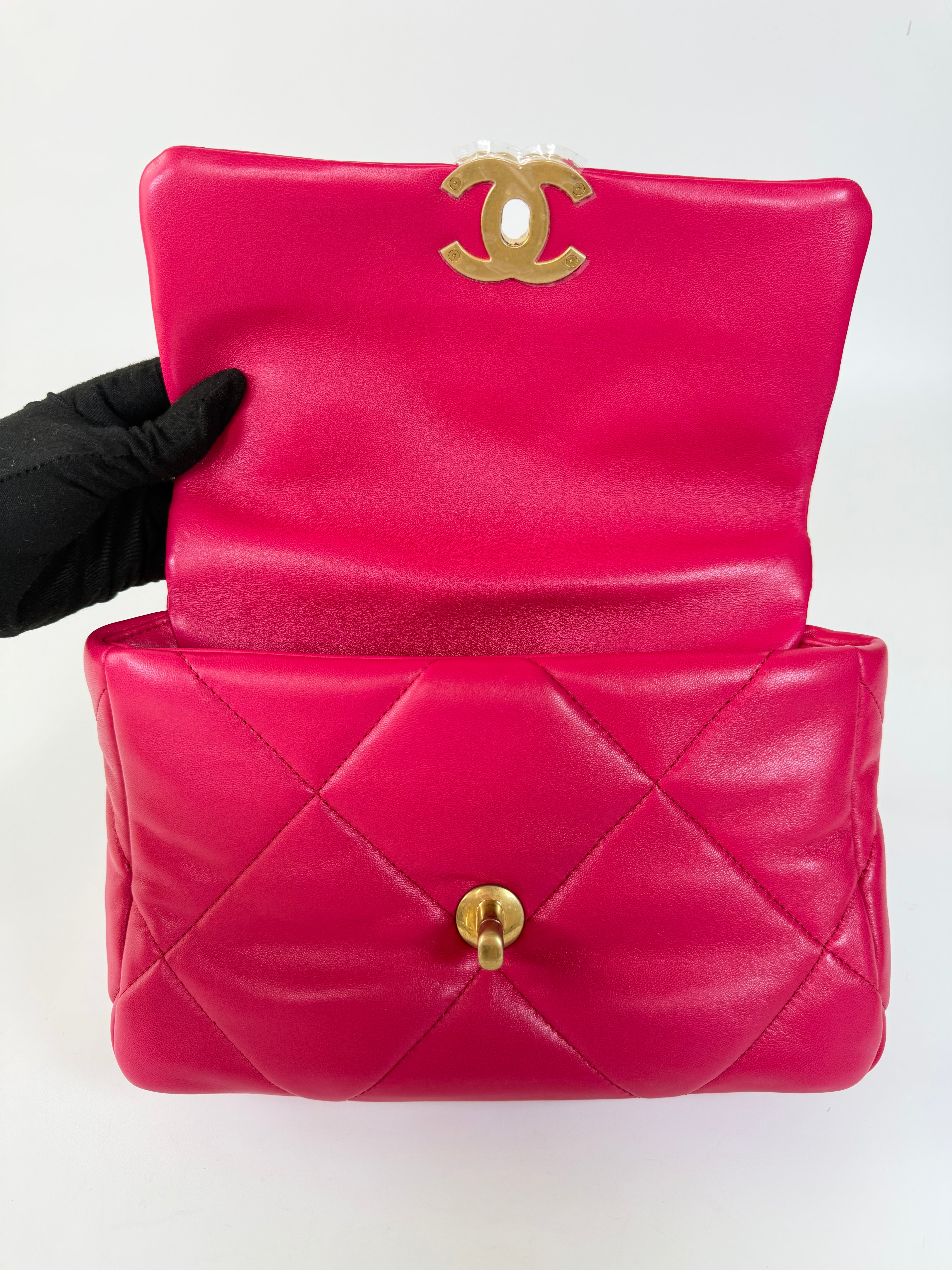 Chanel 19 Small In Pink Lambskin Leather With Mixed Hardware 100% authentic and preloved in excellent condition